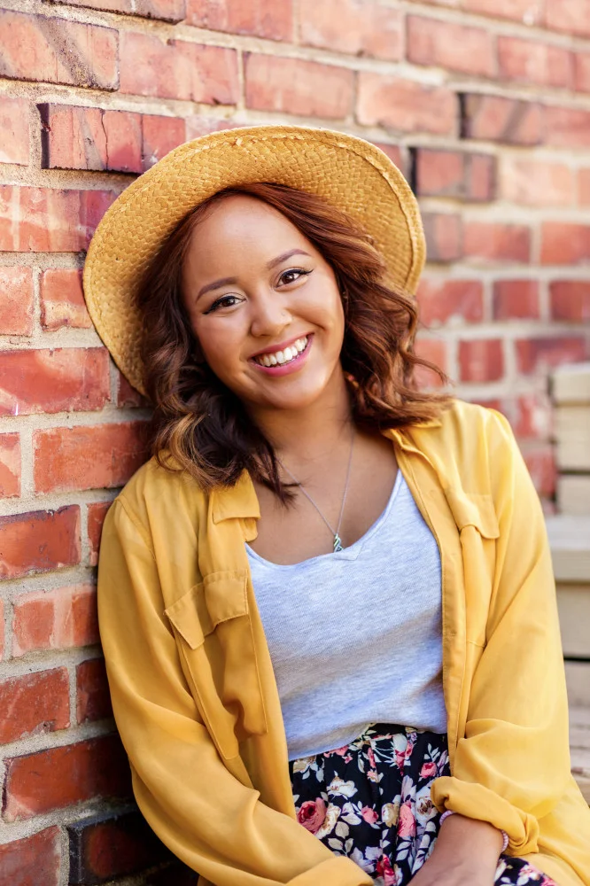 girls-Senior-portraits-seattle-spencer-wallace-photography-hat.jpg