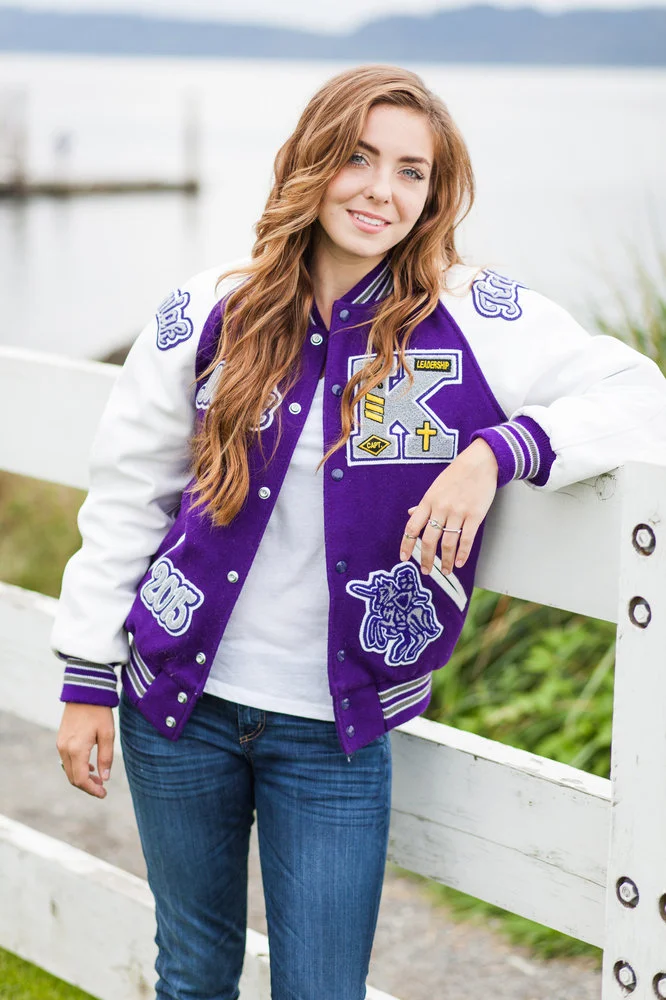 girls-Senior-portraits-seattle-spencer-wallace-photography-mukilteo-lighthouse.jpg