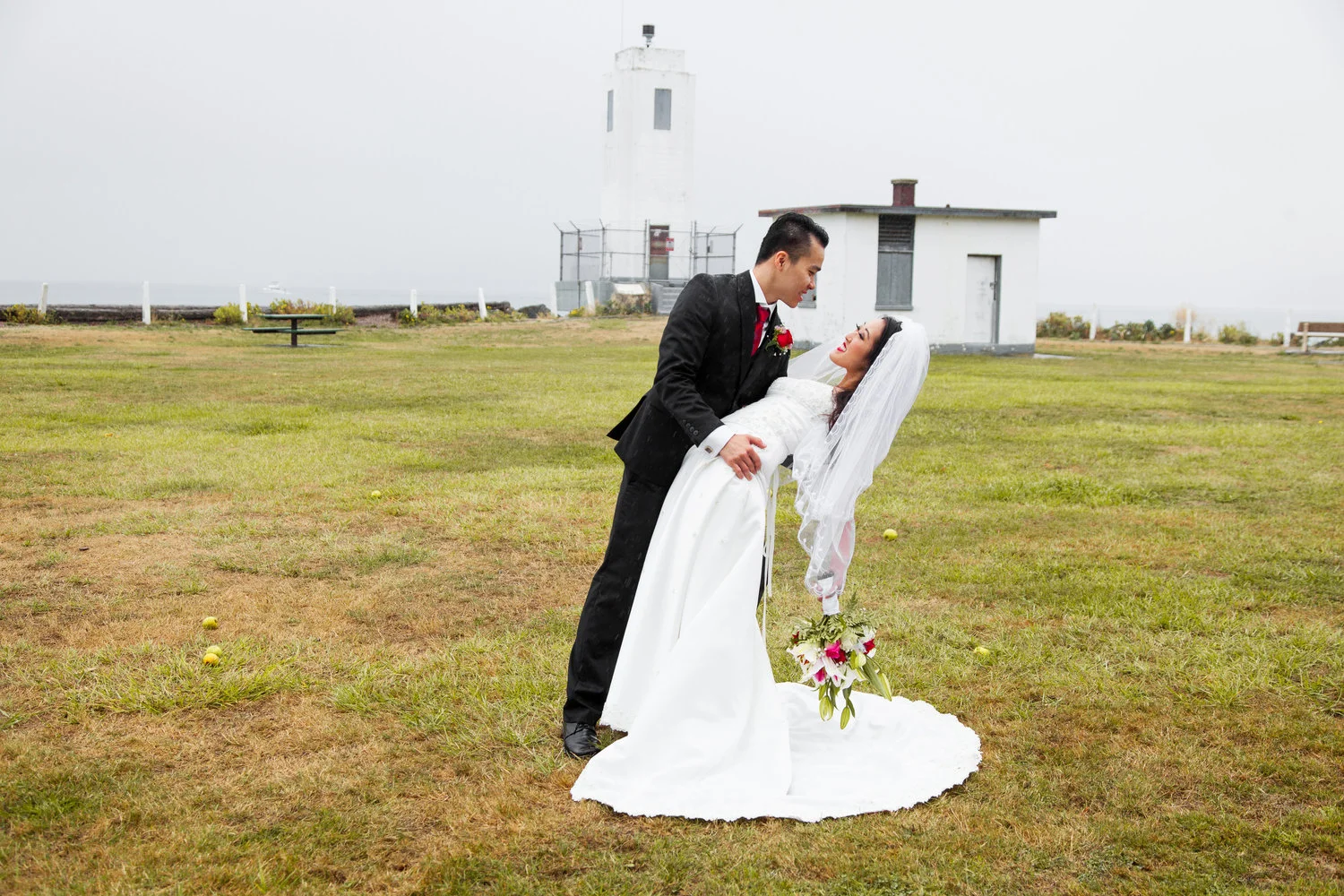 Bride-groom-outdoor-Wedding-spencer-wallace-photography-seattle3.jpg
