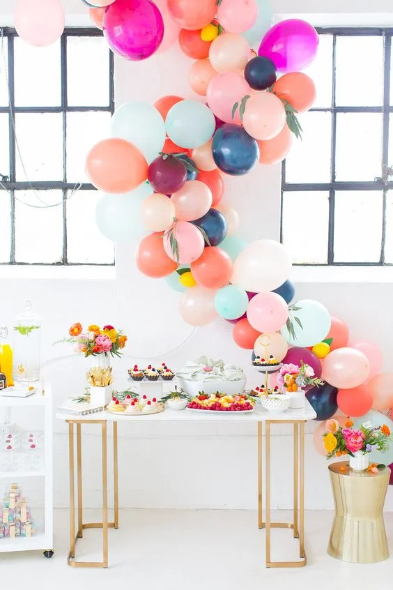 balloon-cake-table-colour.jpg