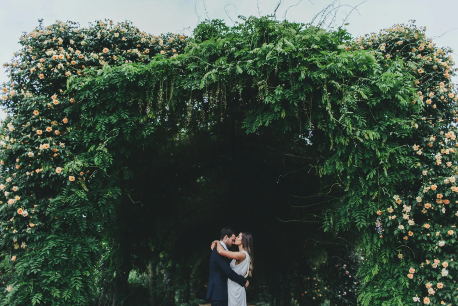 alowyn-gardens-wedding-yarra-valley-kim-cartmell017-1800x0-c-default.jpg