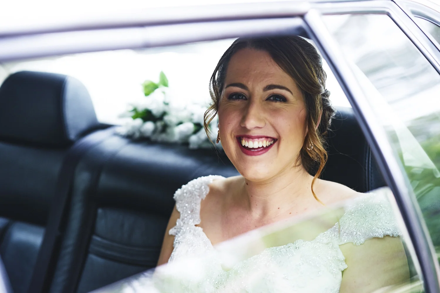 bride wedding car