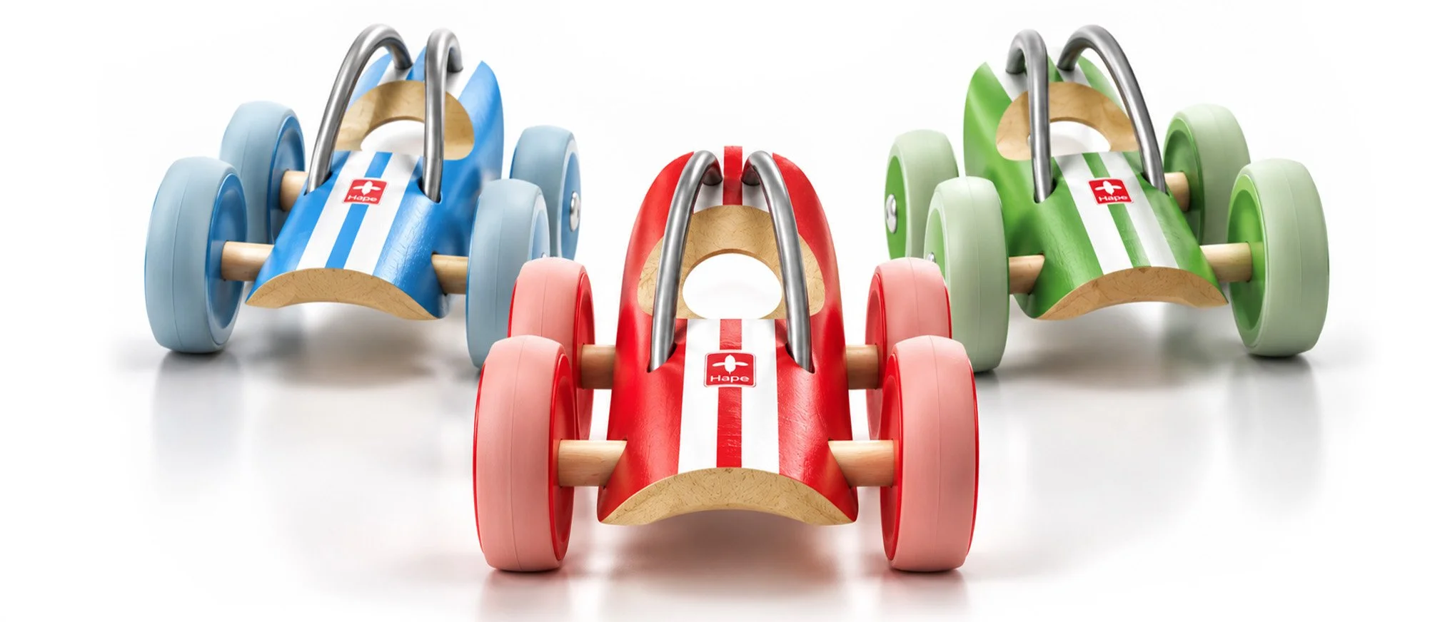 e-racer main all 3 vehicles studio style.jpg