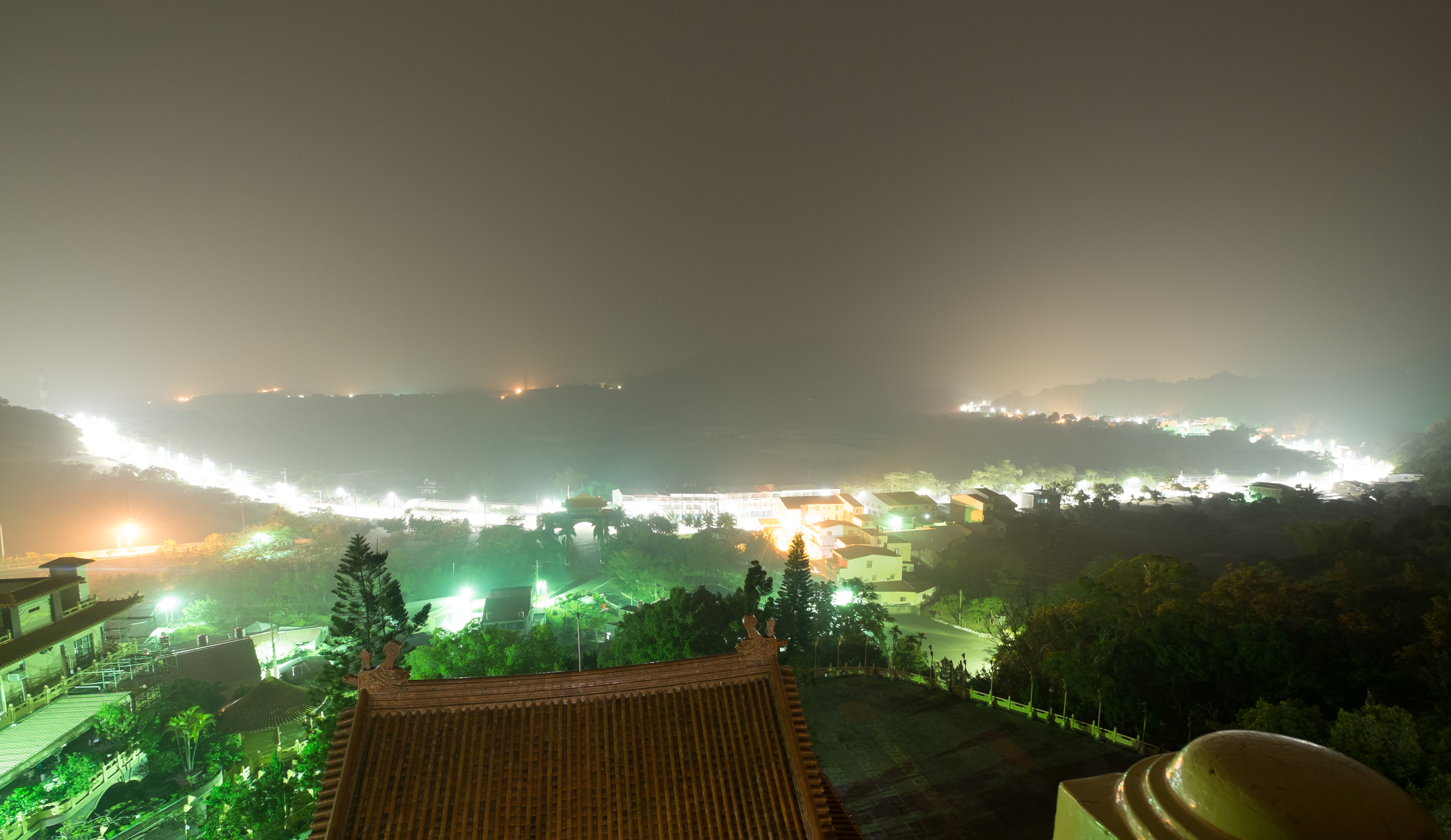 現今月琴穴(夜)