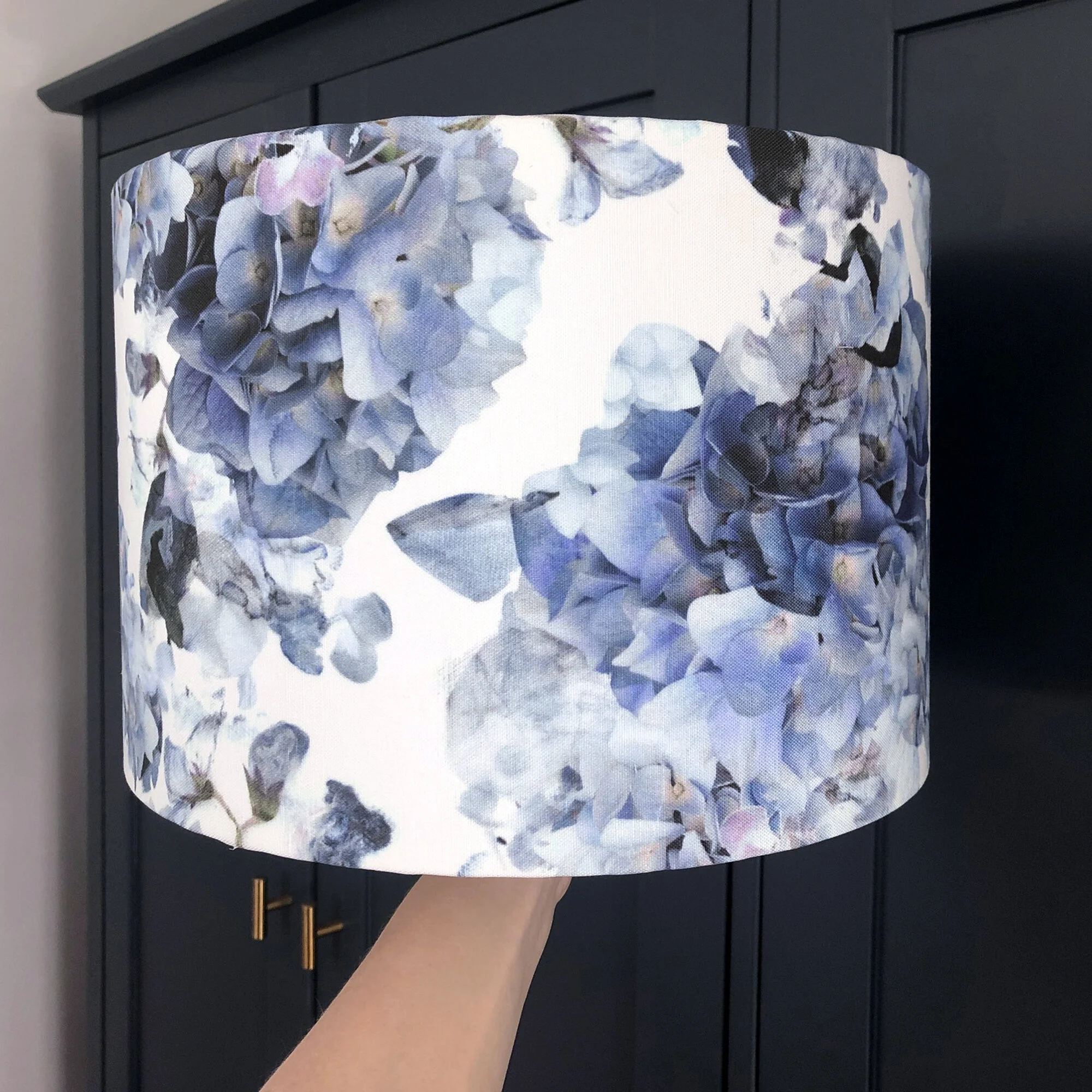 lampshade_blue_hydrangea_web3.jpg