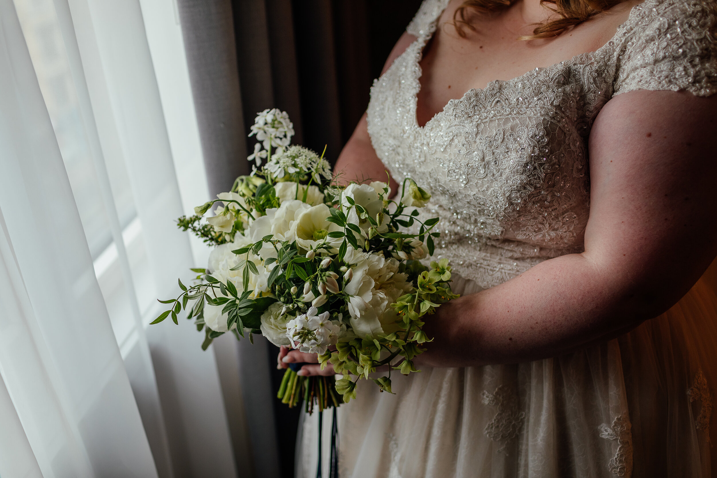 White wild flower wedding glasgow (6).jpg