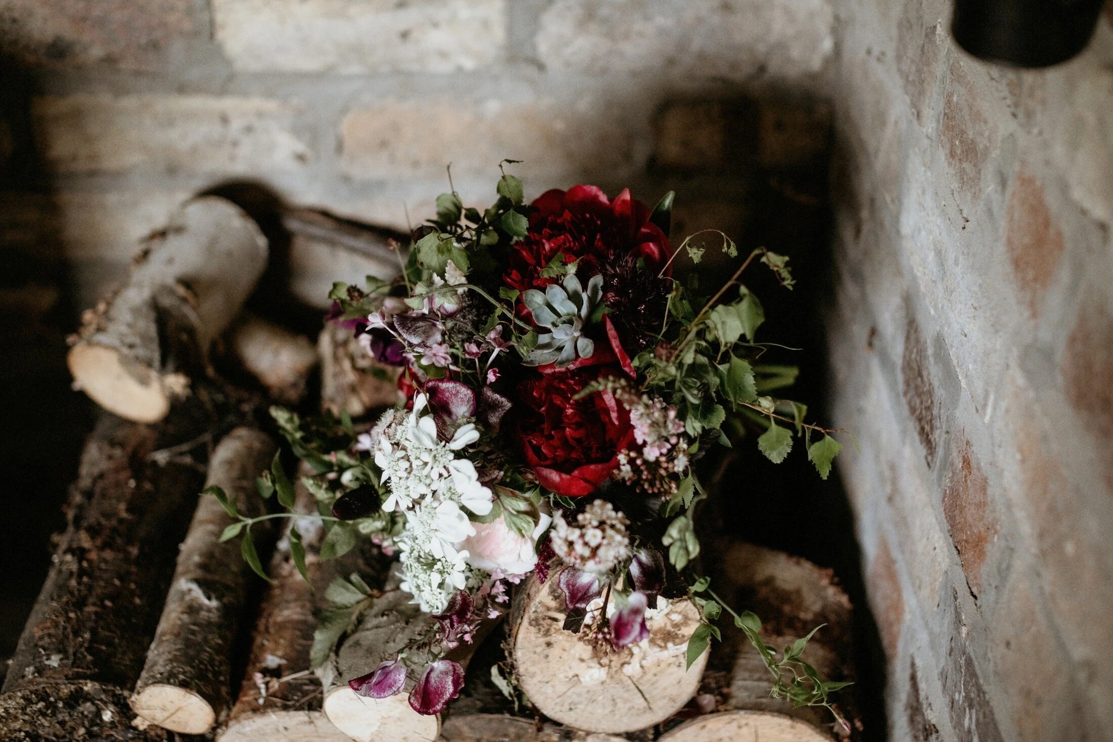 Rustic burgundy wedding bouquet 60 photos - Vianawedding.com
