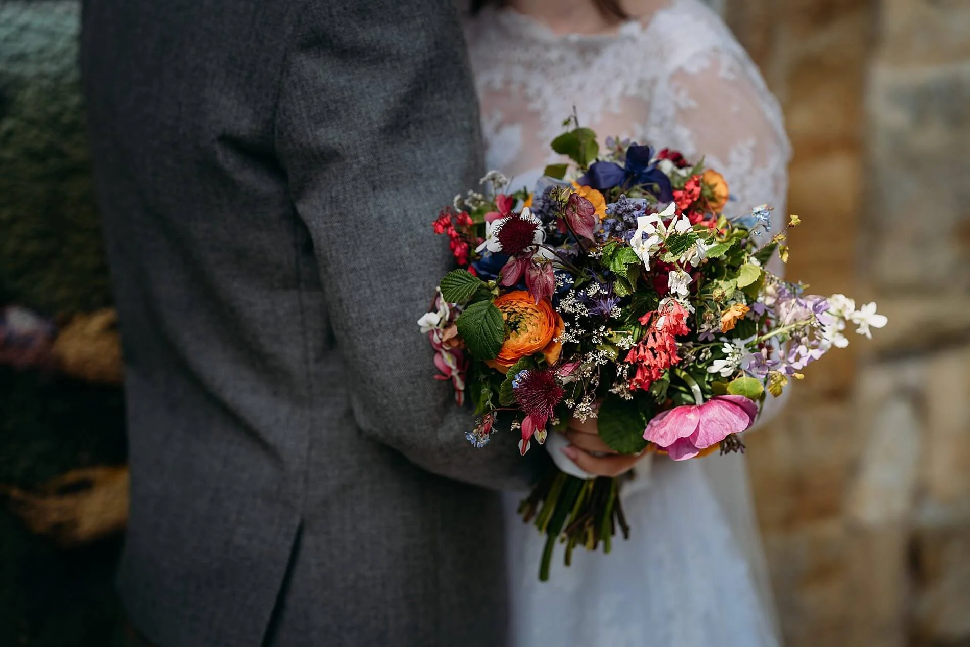 kelburn-castle-colourful-spring-wild-flower-wedding-_0001.jpg