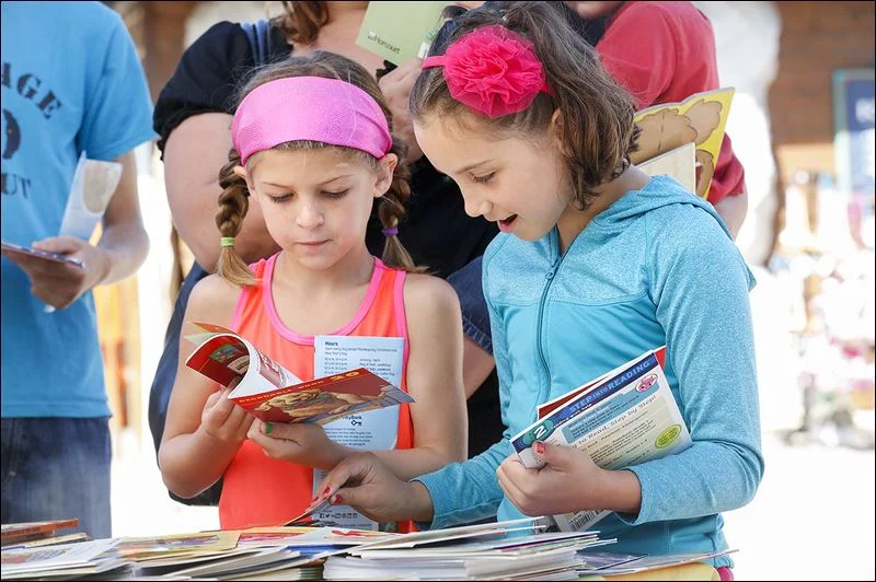 Program puts books in the hands of young readers.