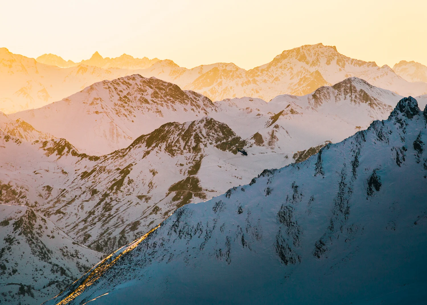 SUNSET TONES (FRENCH ALPS)