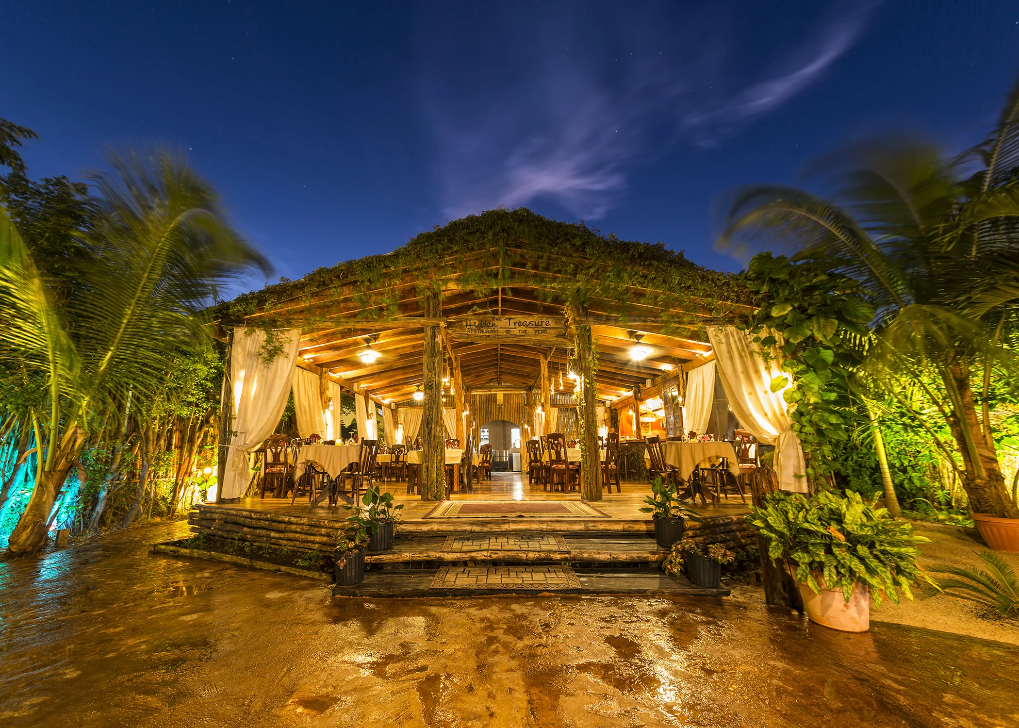 hidden treasures restaurant