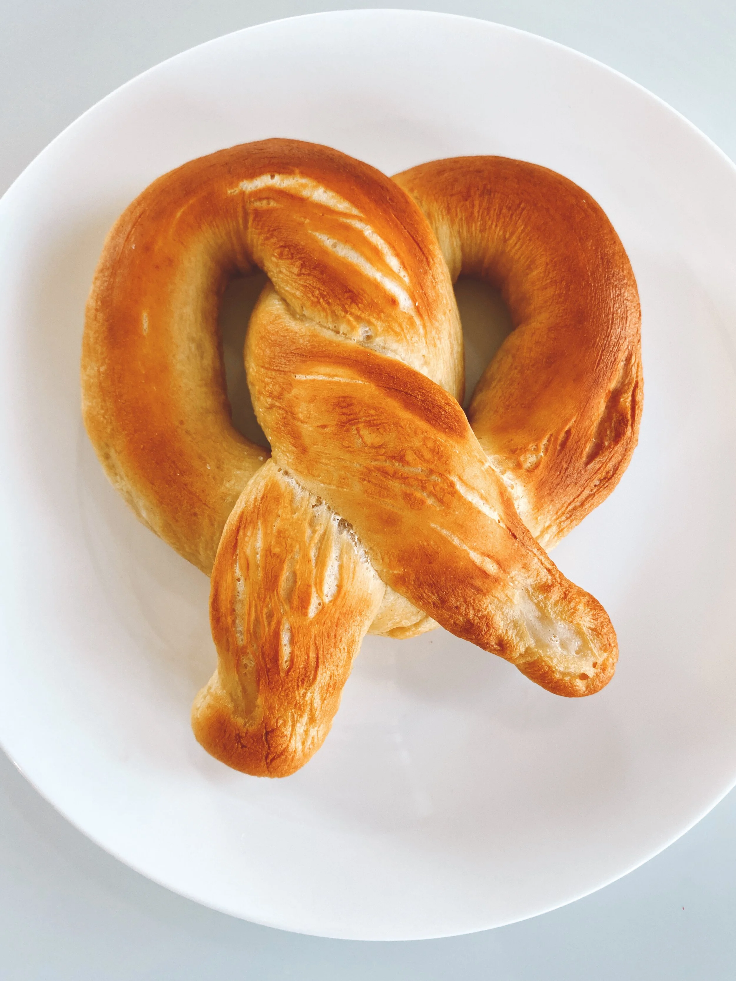 Easy Homemade Soft Pretzels