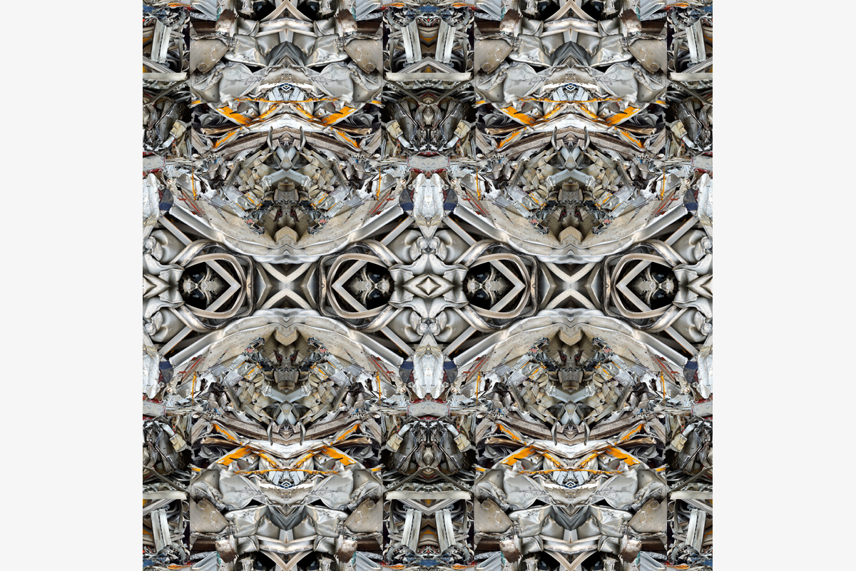 "Iron Cross & Gargoyles" - 100 cm x 100 cm -
