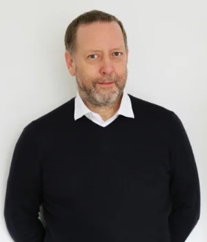 Dr Nicholas Eastaugh