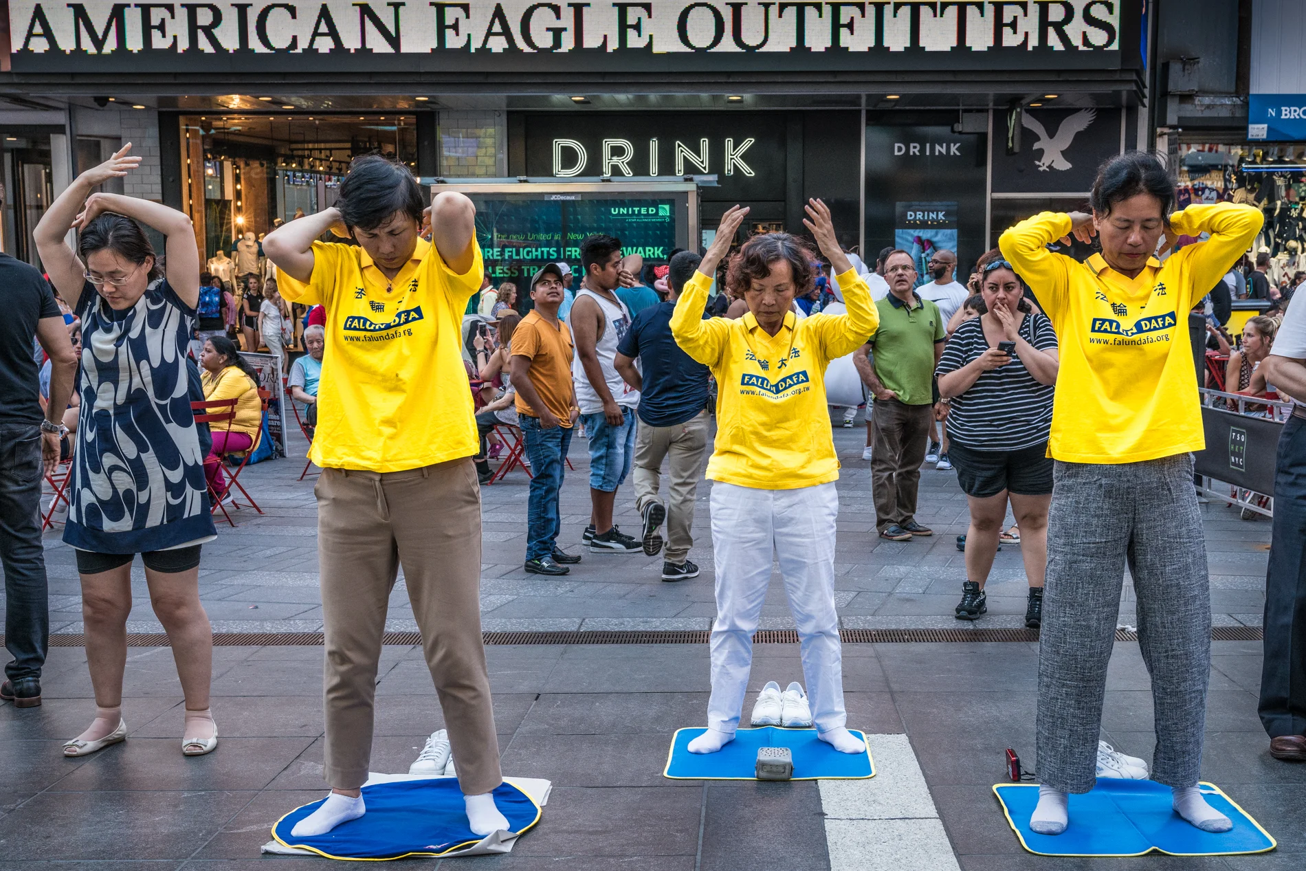 Falun Dafa in Times Square. 2017