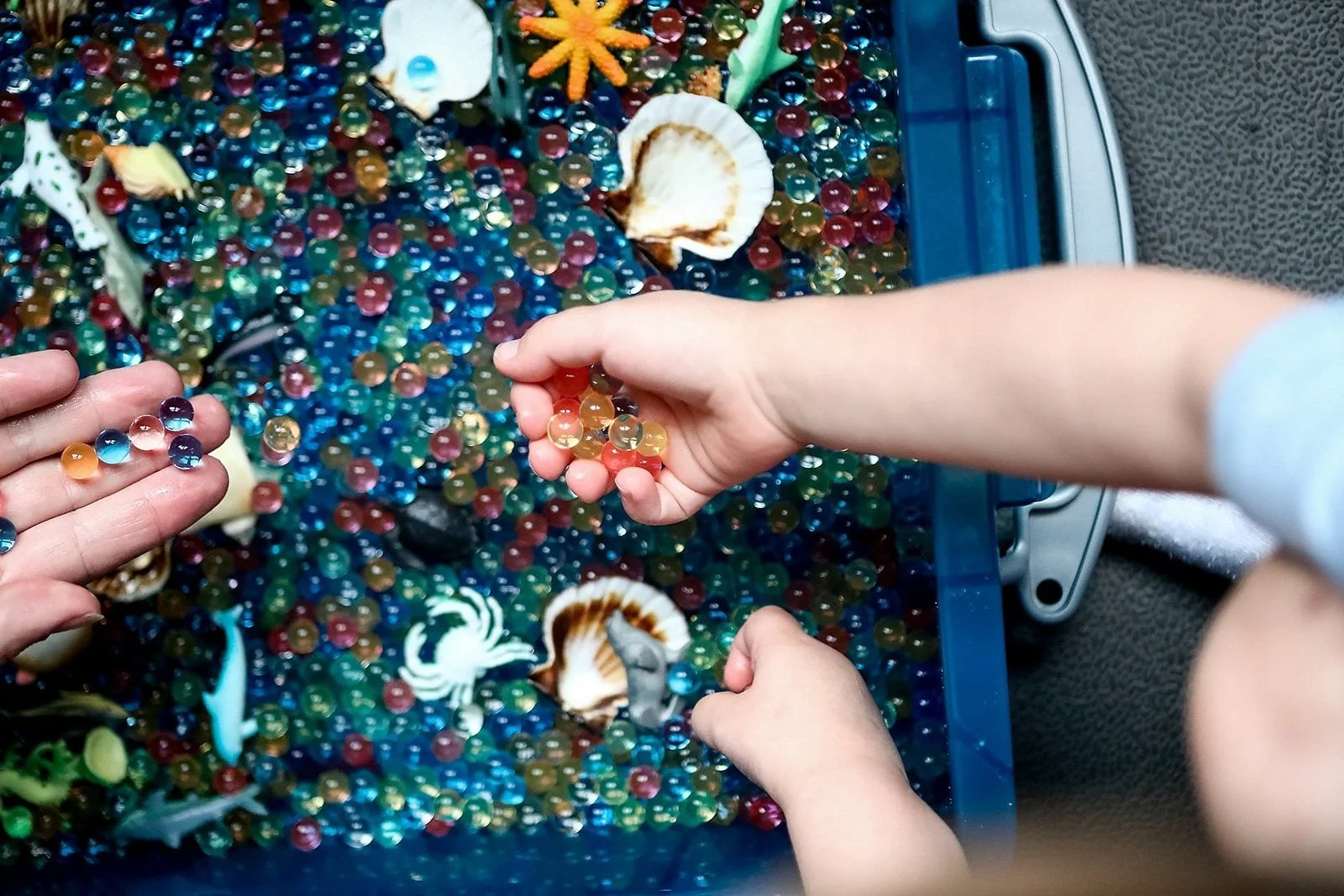 Sensory Bins - How to make them &amp; why they're great