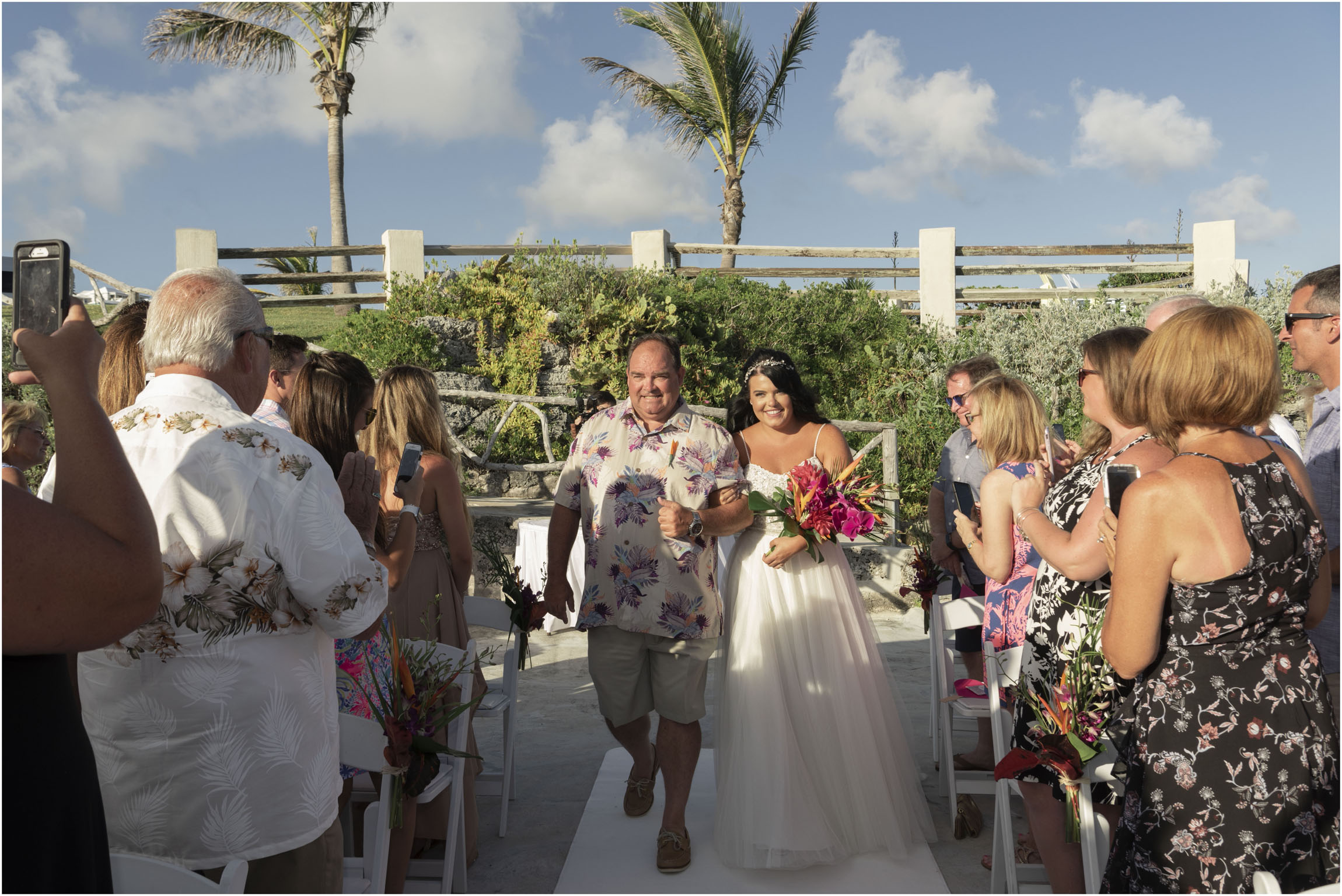 ©FianderFoto_Bermuda_Wedding Photographer_Hamilton_Princess_Brielle_Brandon_025.jpg
