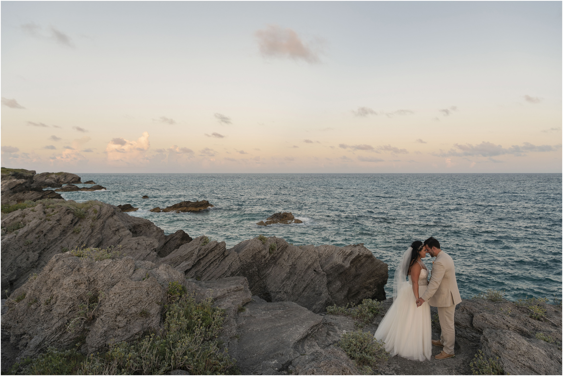 ©FianderFoto_Bermuda_Wedding Photographer_Hamilton_Princess_Brielle_Brandon_039.jpg