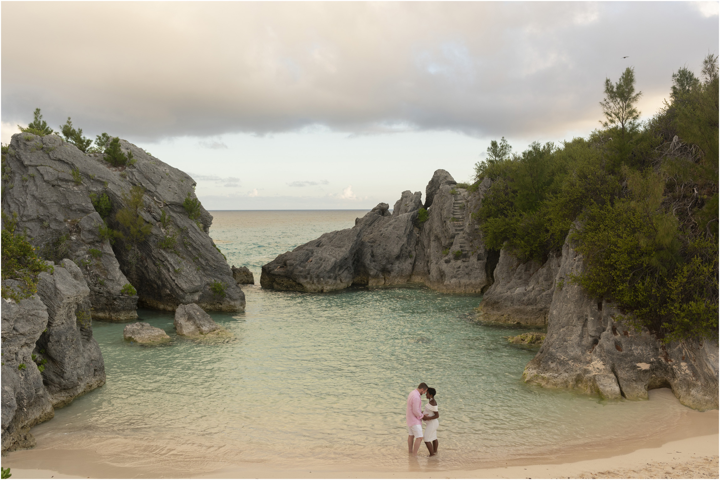 ©FianderFoto_Bermuda Maternity Photographer_Jennifer_Jonathan_033.jpg