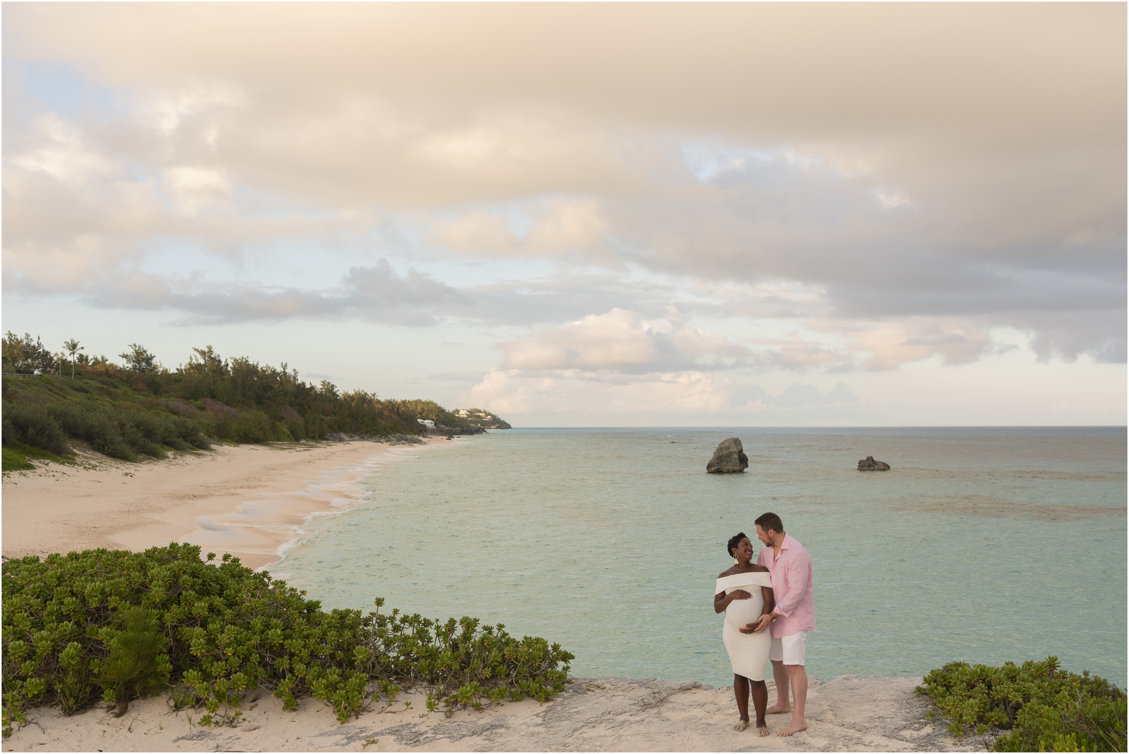 ©FianderFoto_Bermuda Maternity Photographer_Jennifer_Jonathan_038.jpg