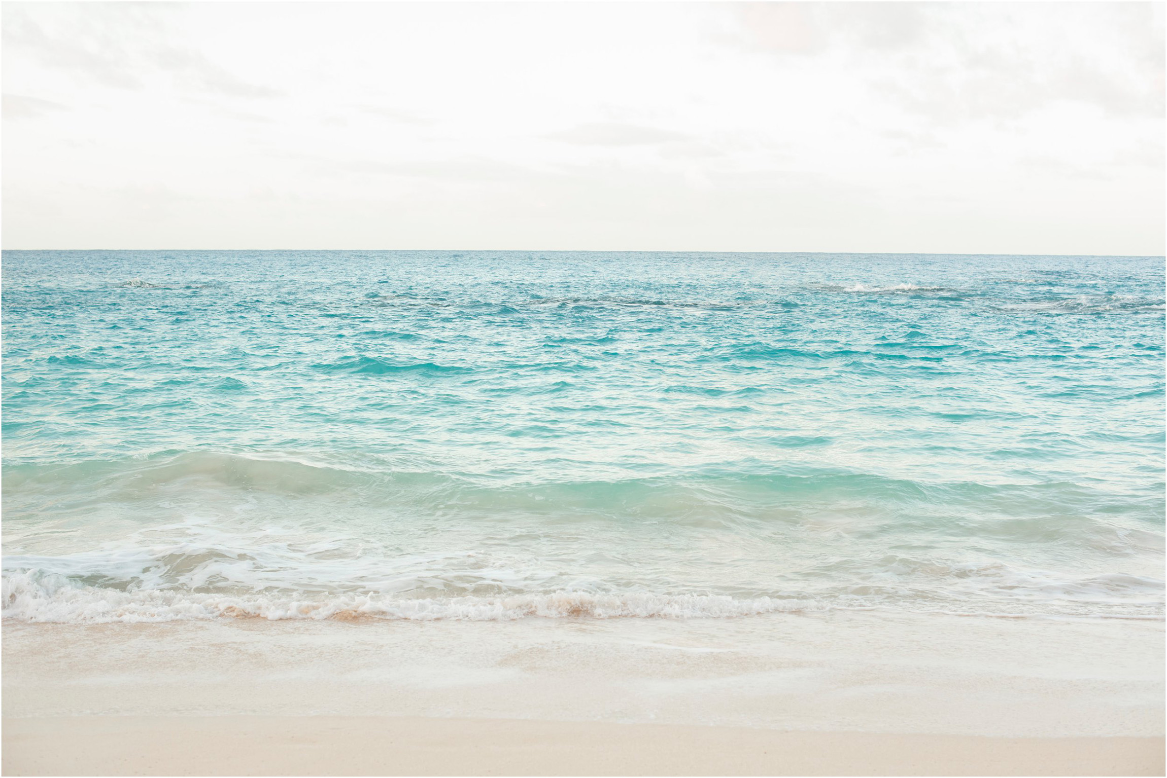 ©FianderFoto_Bermuda_Maternity_Photographer_The Reefs_Jaime__Eric_018.jpg