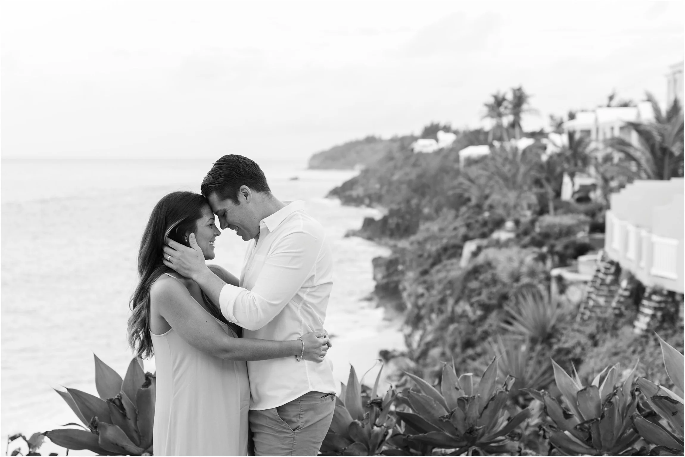 ©FianderFoto_Bermuda_Maternity_Photographer_The Reefs_Jaime__Eric_002.jpg