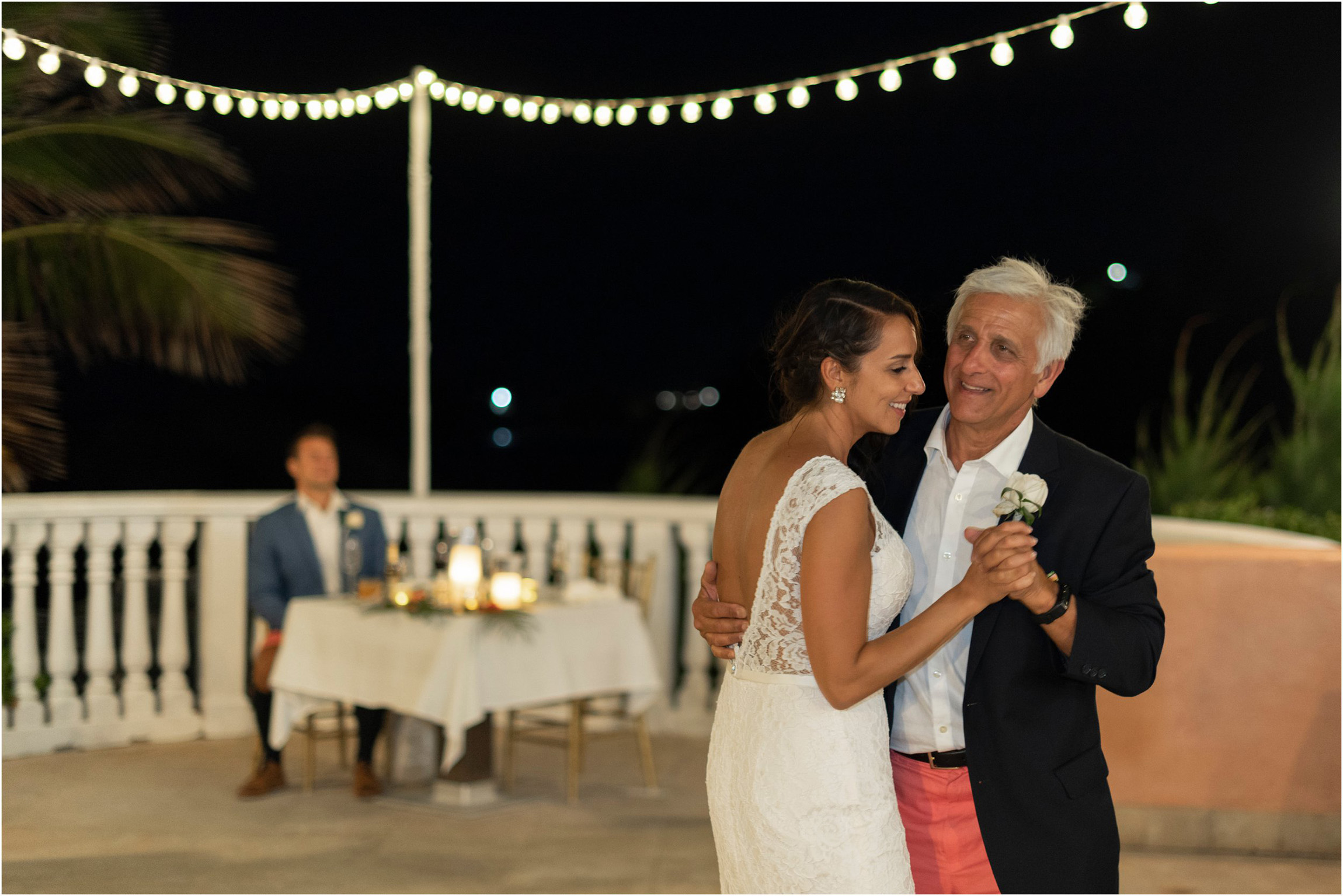 ©FianderFoto_Bermuda Wedding Photographer_Fairmont Southampton_Wedding_Anna_Thomas_107.jpg
