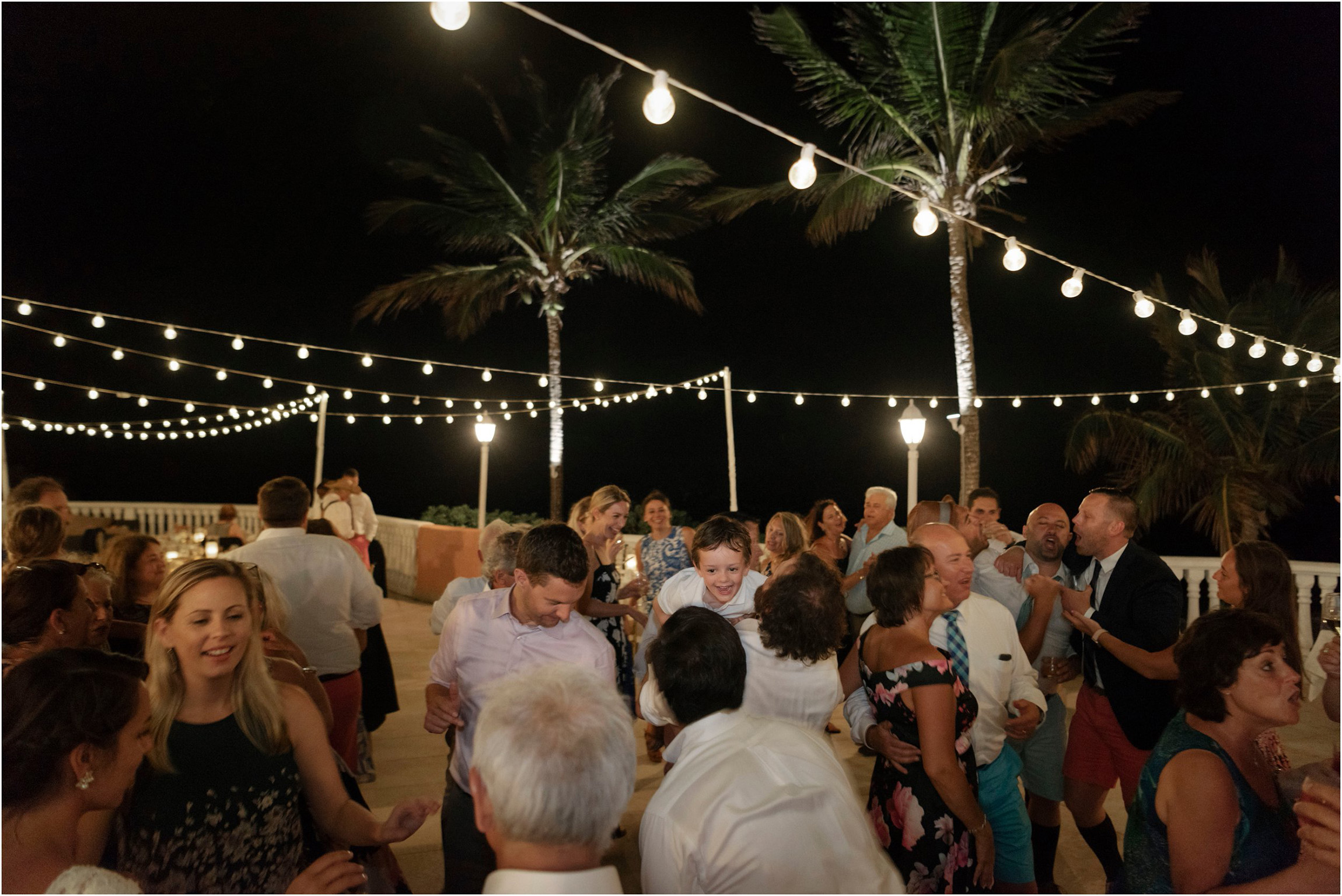 ©FianderFoto_Bermuda Wedding Photographer_Fairmont Southampton_Wedding_Anna_Thomas_112.jpg