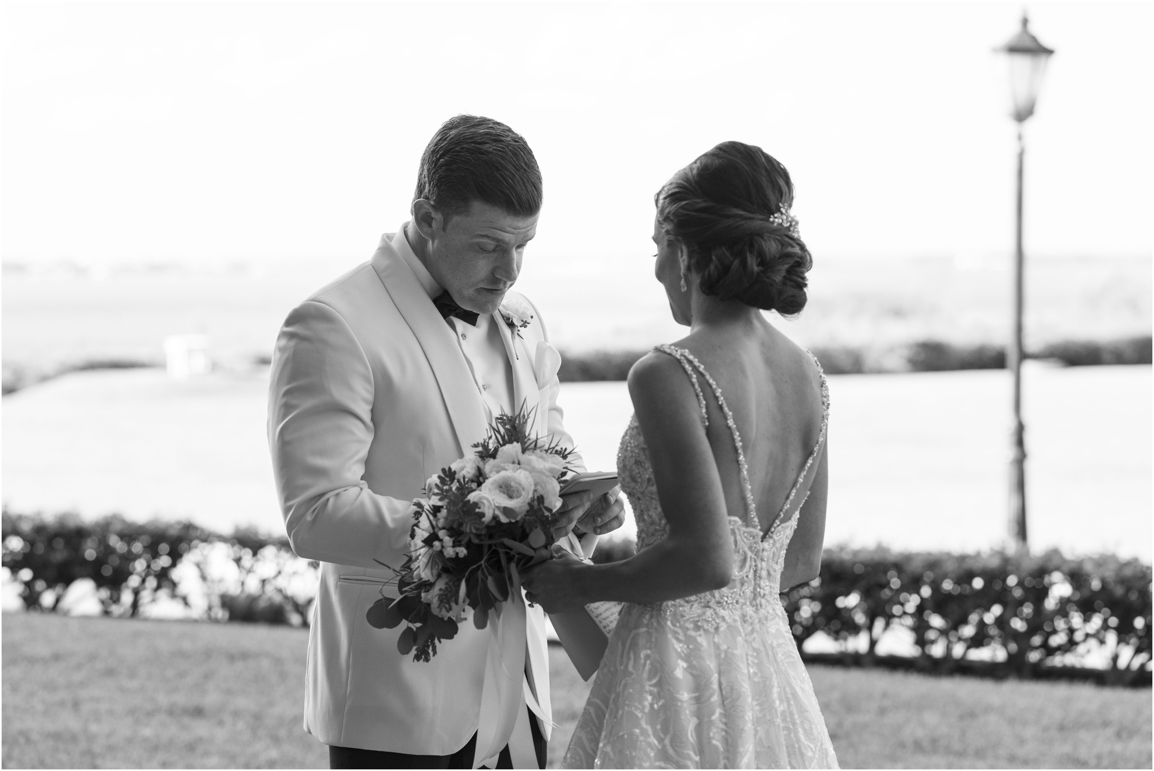 ©Fiander Foto_Bermuda Wedding Photographer_The Reefs_Taylor_Tedd_060.jpg