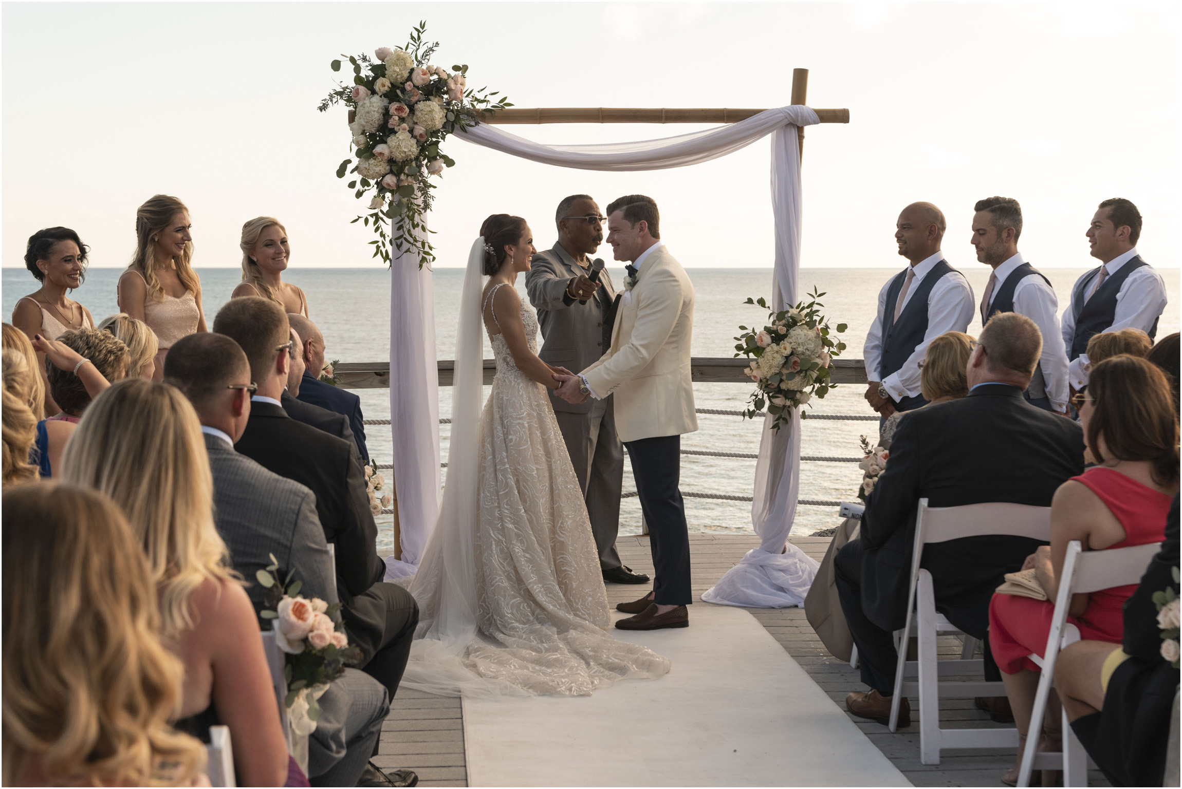 ©Fiander Foto_Bermuda Wedding Photographer_The Reefs_Taylor_Tedd_097.jpg