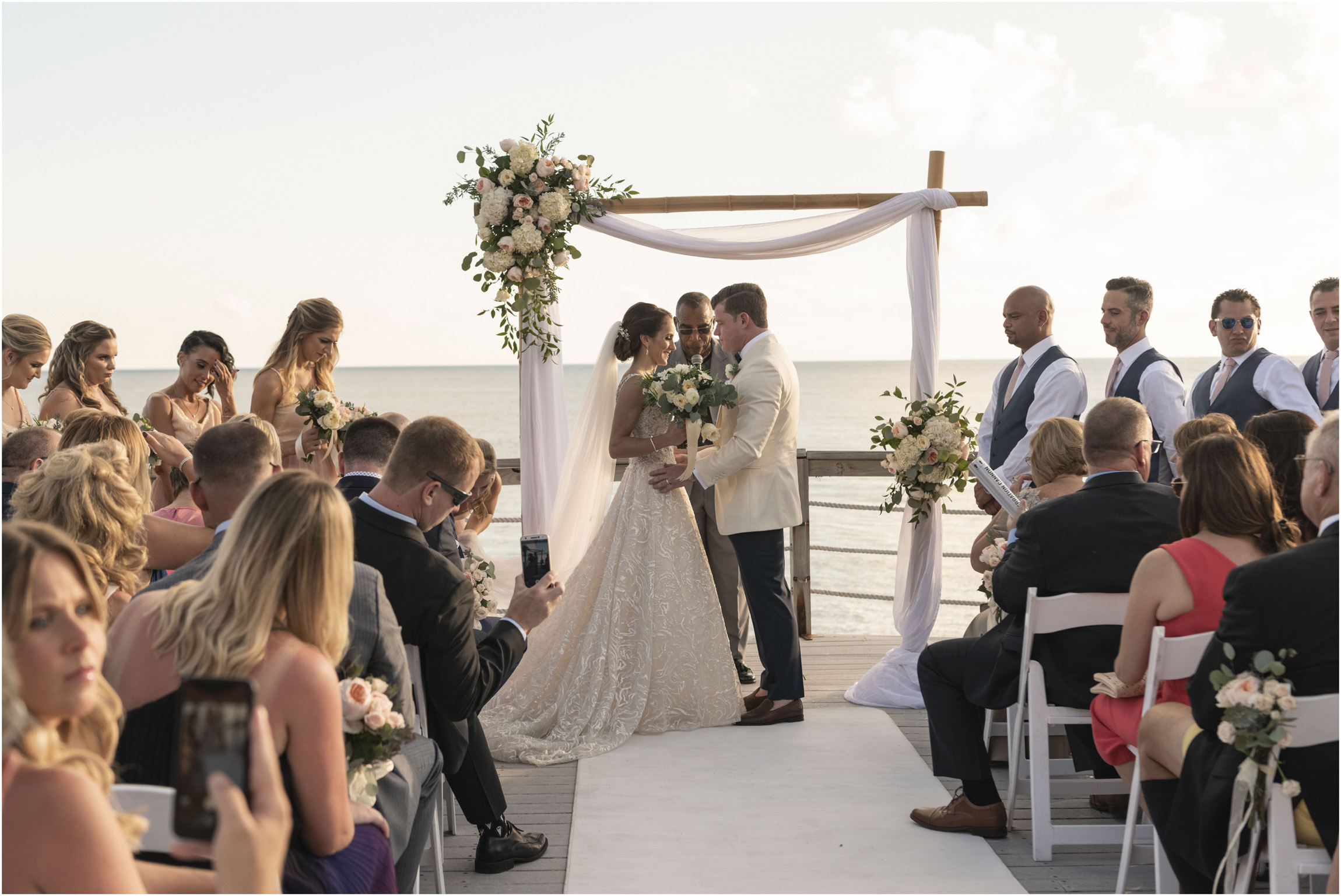 ©Fiander Foto_Bermuda Wedding Photographer_The Reefs_Taylor_Tedd_111.jpg