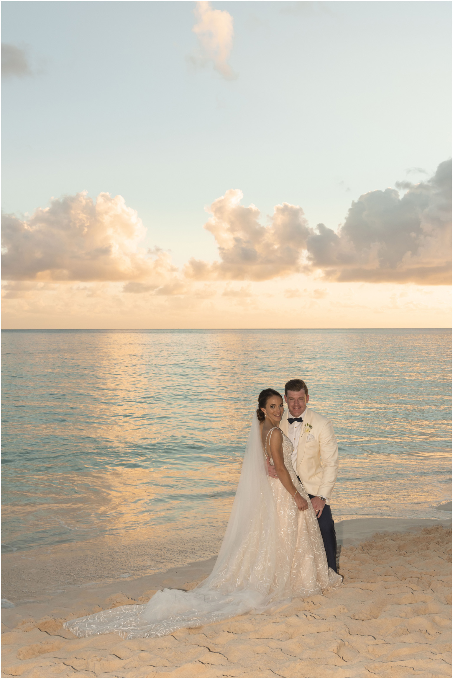 ©Fiander Foto_Bermuda Wedding Photographer_The Reefs_Taylor_Tedd_144.jpg