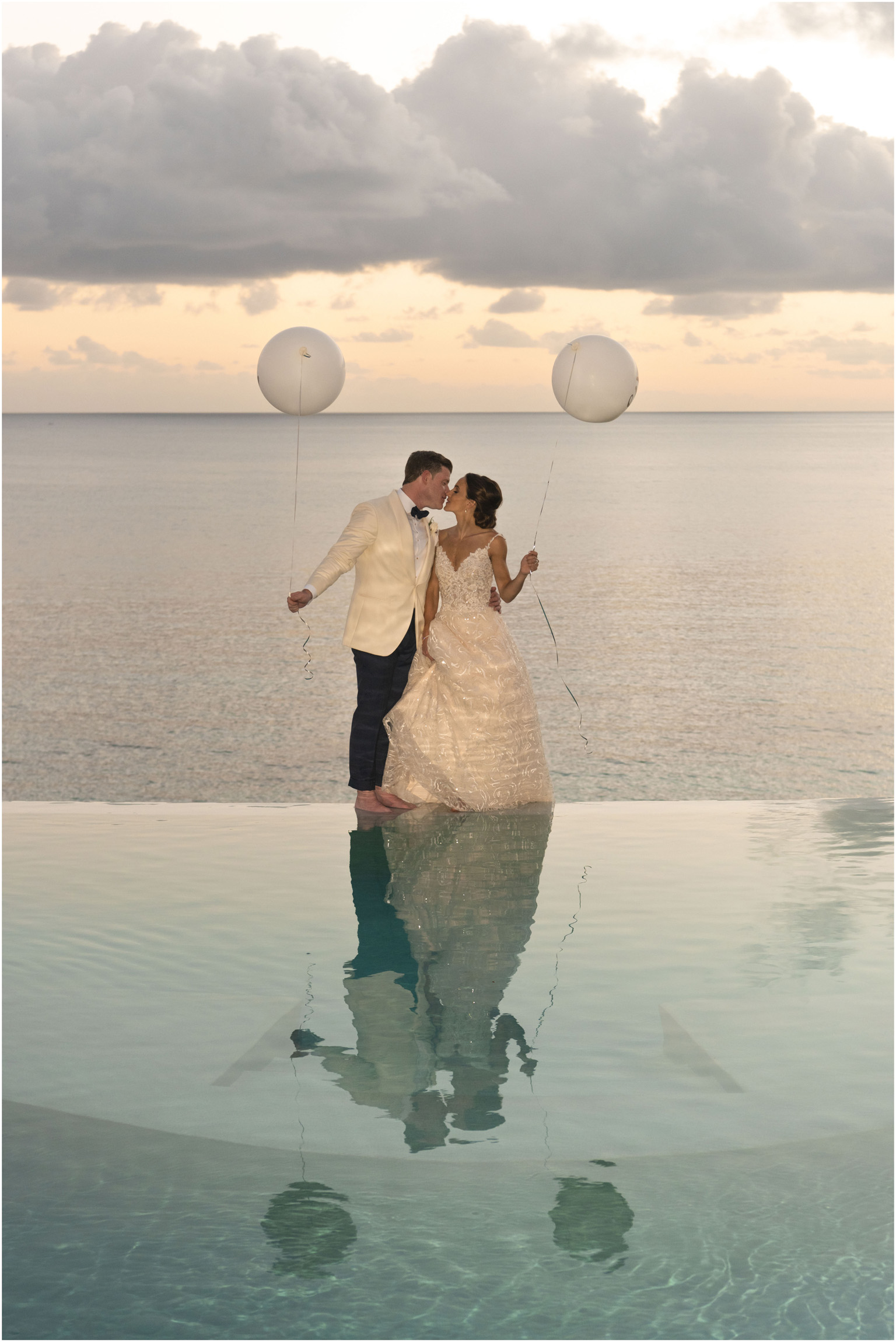 ©Fiander Foto_Bermuda Wedding Photographer_The Reefs_Taylor_Tedd_148.jpg