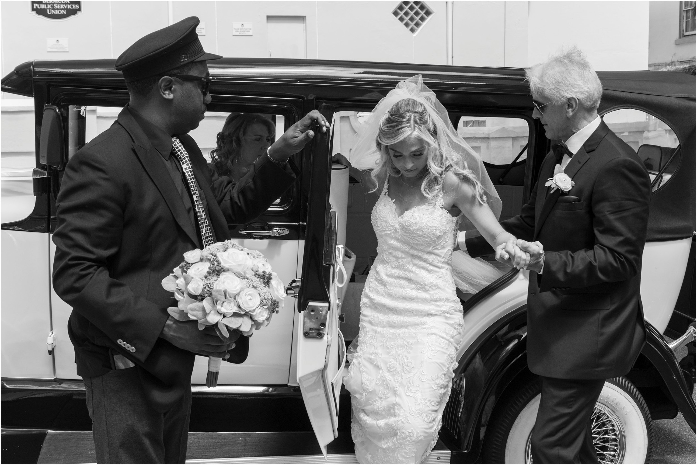 ©FianderFoto_Destination_Wedding_Photographer_Bermuda_Wedding_Photographer_Jaclyn_Anthony__Grotto Bay_033.jpg