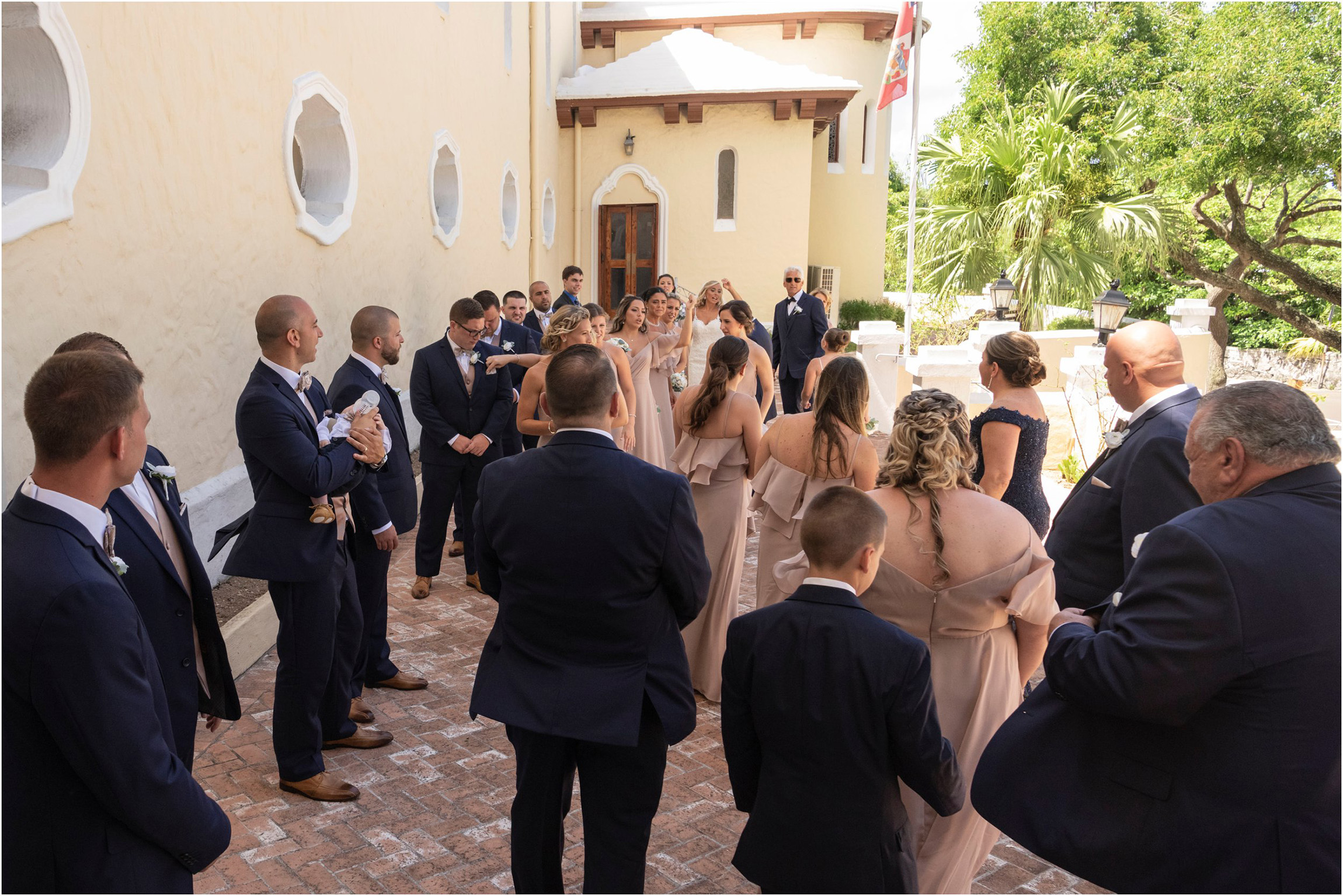 ©FianderFoto_Destination_Wedding_Photographer_Bermuda_Wedding_Photographer_Jaclyn_Anthony__Grotto Bay_036.jpg