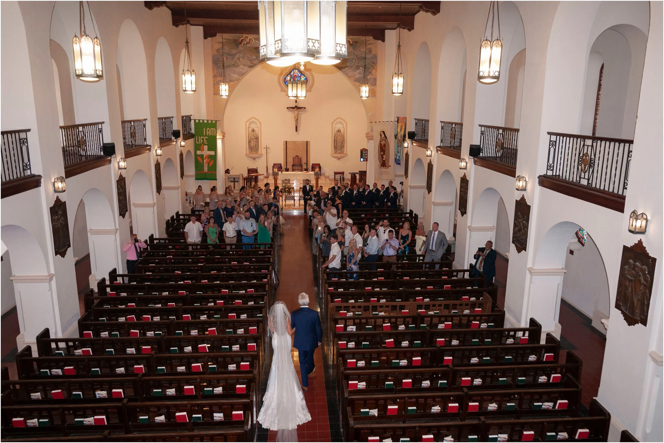©FianderFoto_Destination_Wedding_Photographer_Bermuda_Wedding_Photographer_Jaclyn_Anthony__Grotto Bay_041.jpg