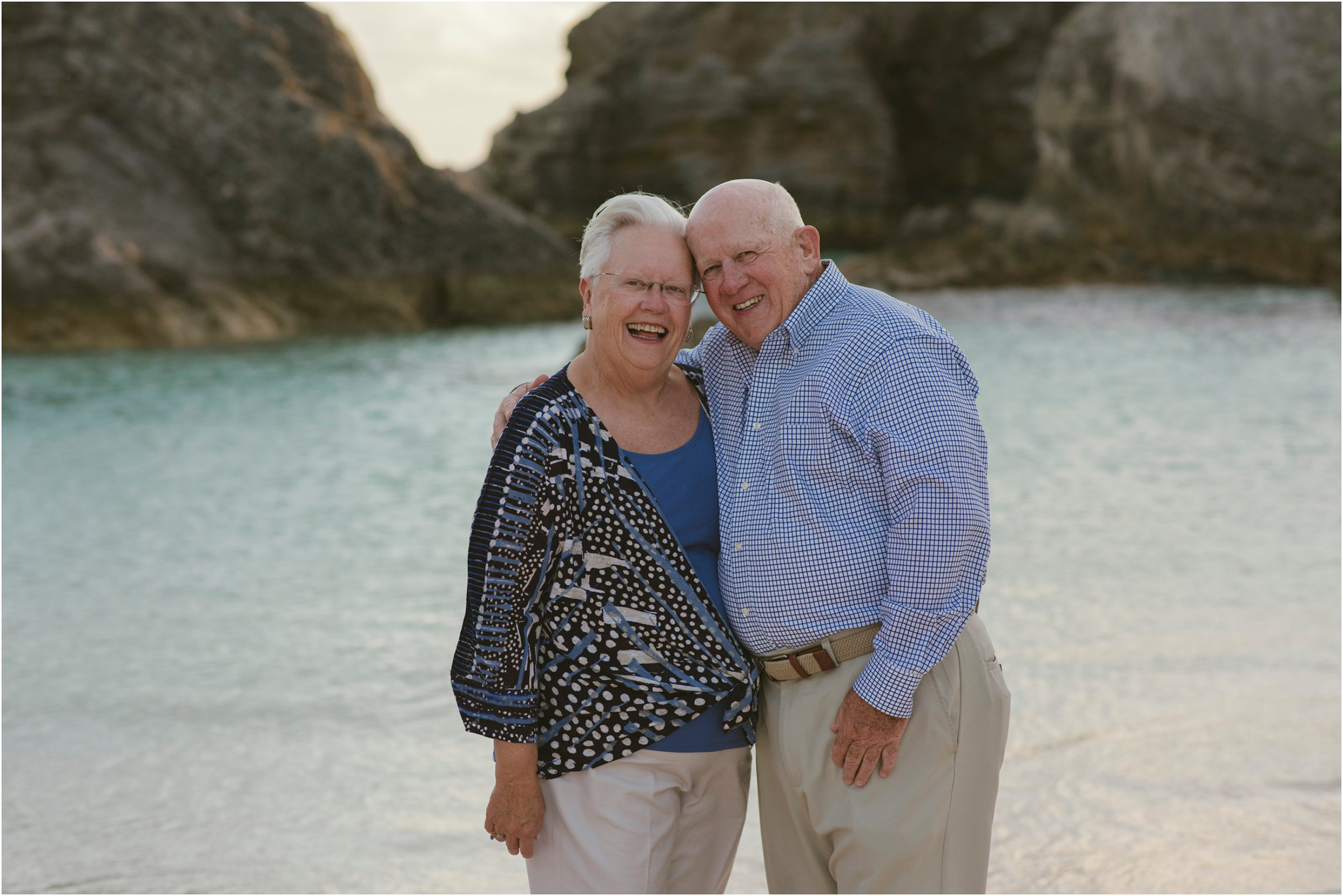 Fiander Foto_Bermuda Photographer_Horseshoe Bay Beach__Alicia's Family_003.jpg