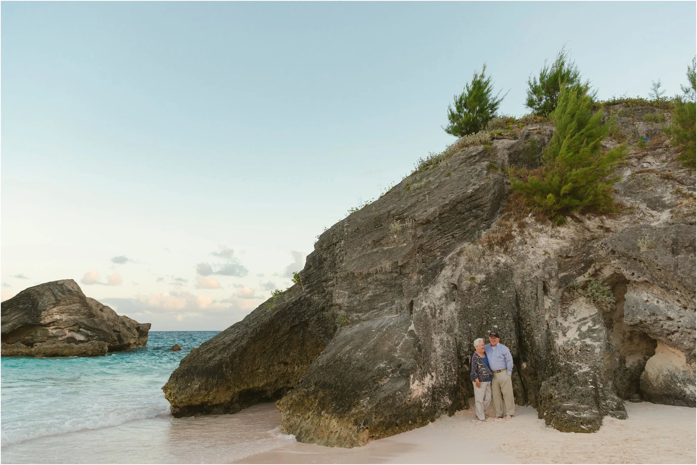 Fiander Foto_Bermuda Photographer_Horseshoe Bay Beach__Alicia's Family_015.jpg