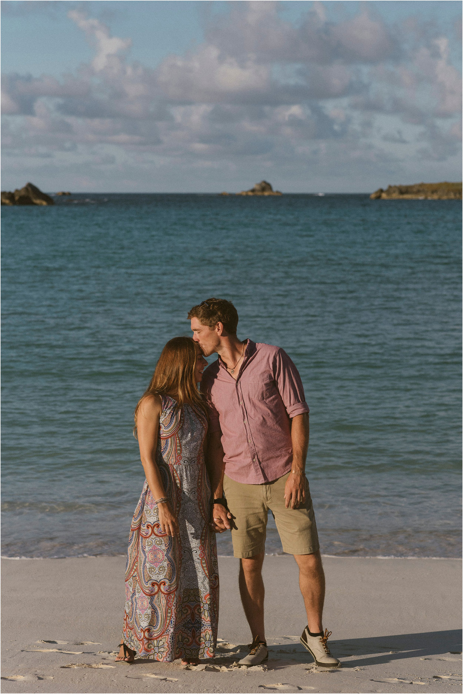 ©FianderFoto_Bermuda Engagement Photographer_Coopers Island_019.jpg