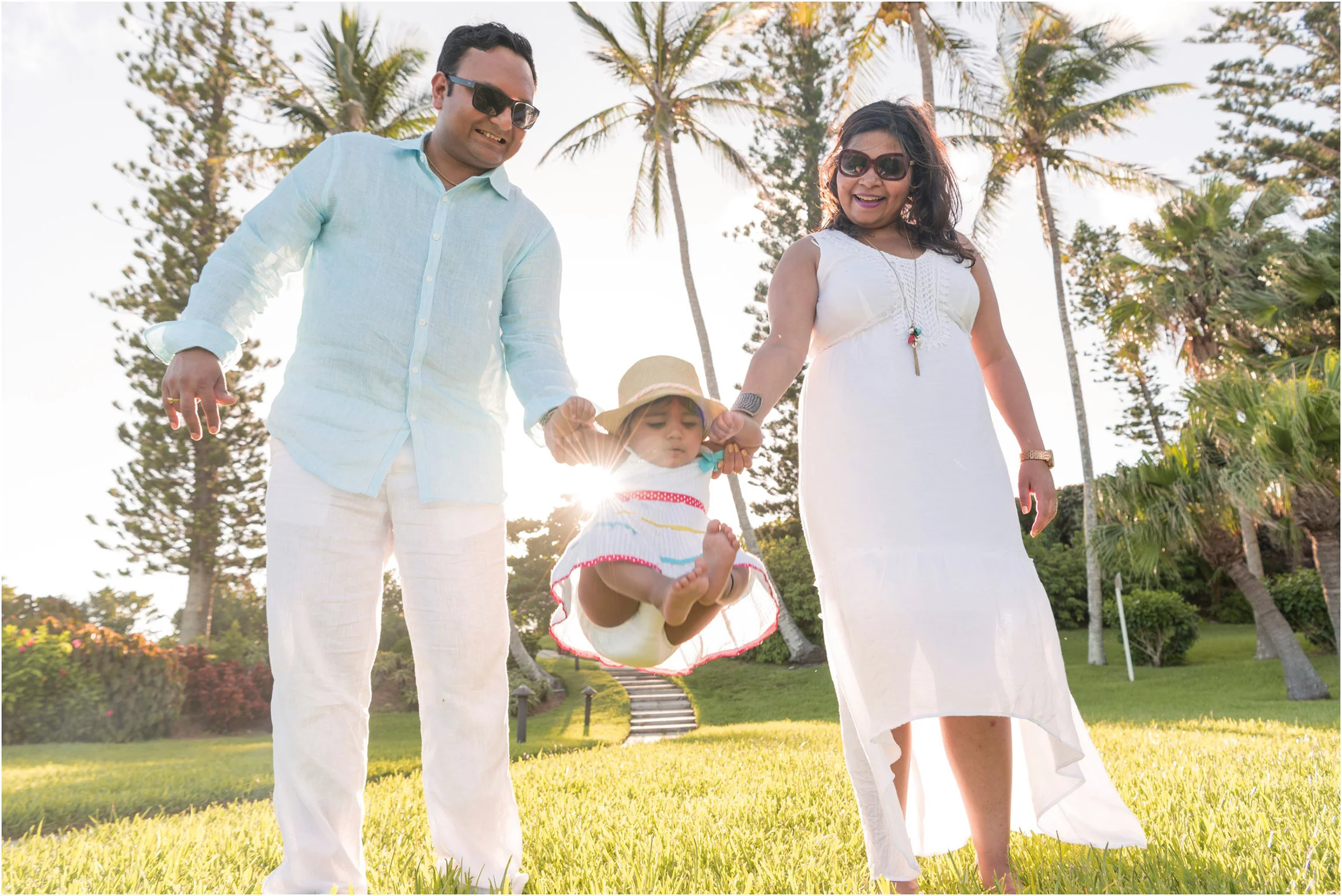 ©FianderFoto_Bermuda Photographer_Elbow Beach_Malav_011.jpg