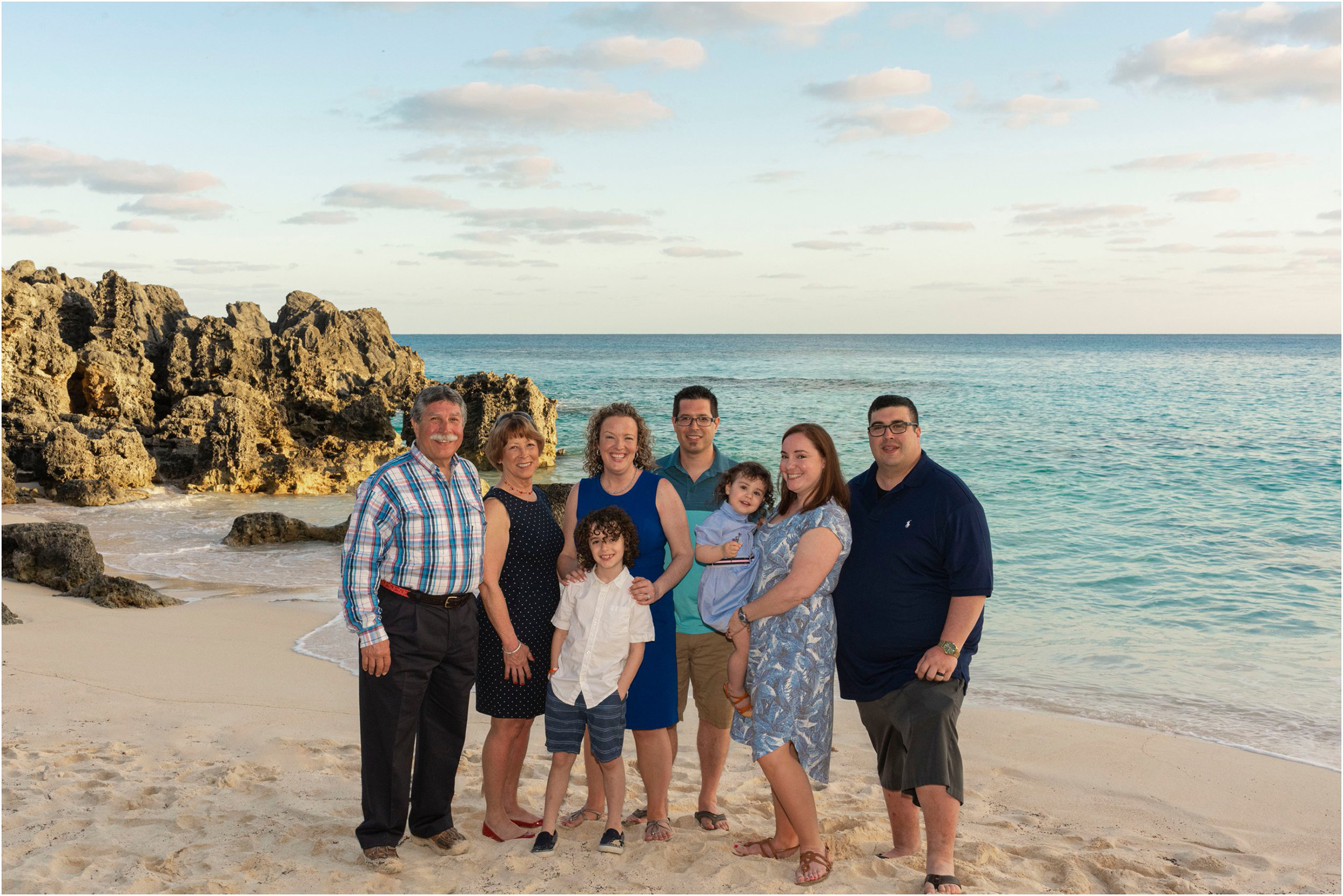 ©FianderFoto_Bermuda Photographer_Church Bay Park_Ashley_Family_008.jpg