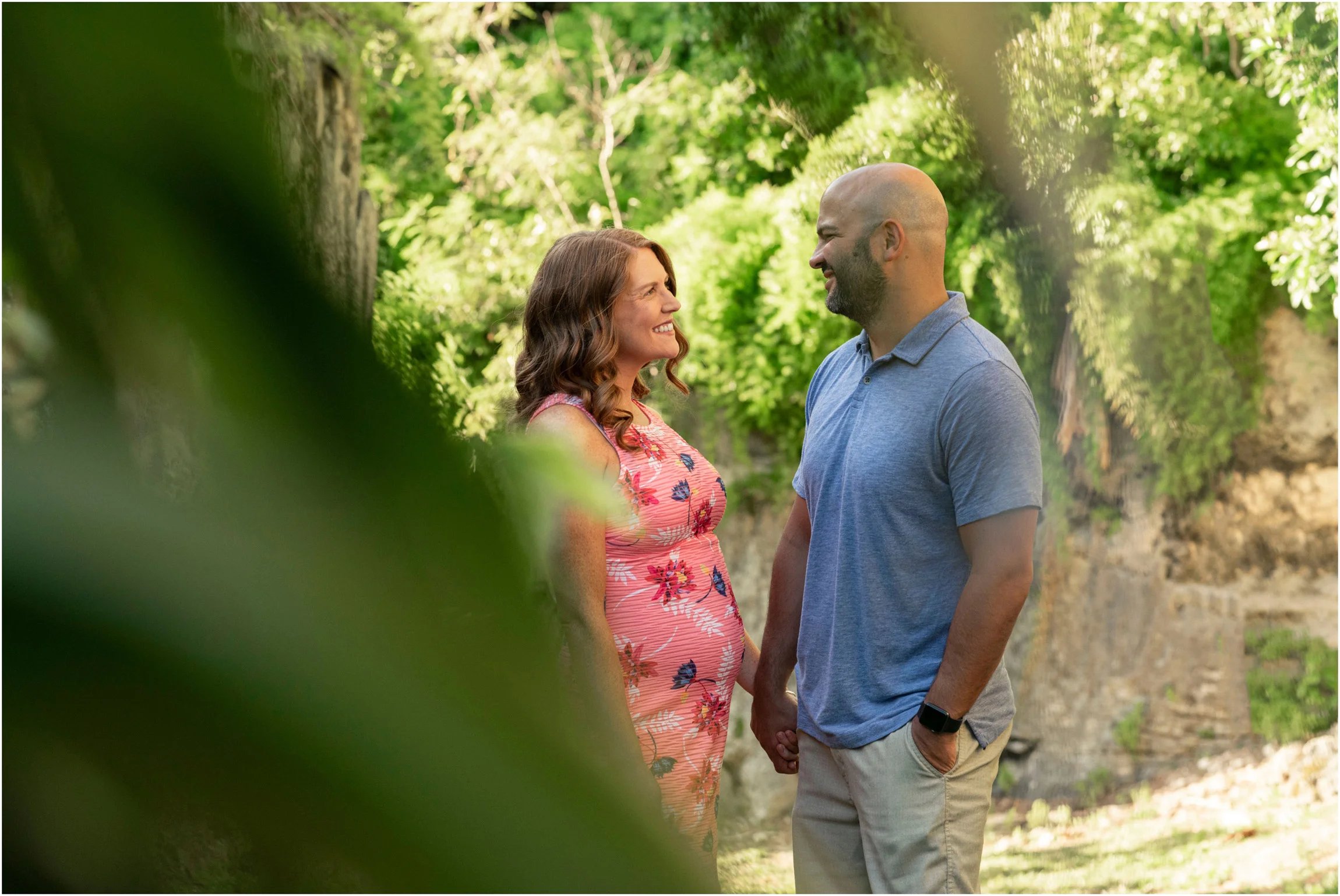 ©FianderFoto_Bermuda Maternity Photographer_Elys Harbour_Ft Scaur_Airbnb_Victoria_Mike_012.jpg