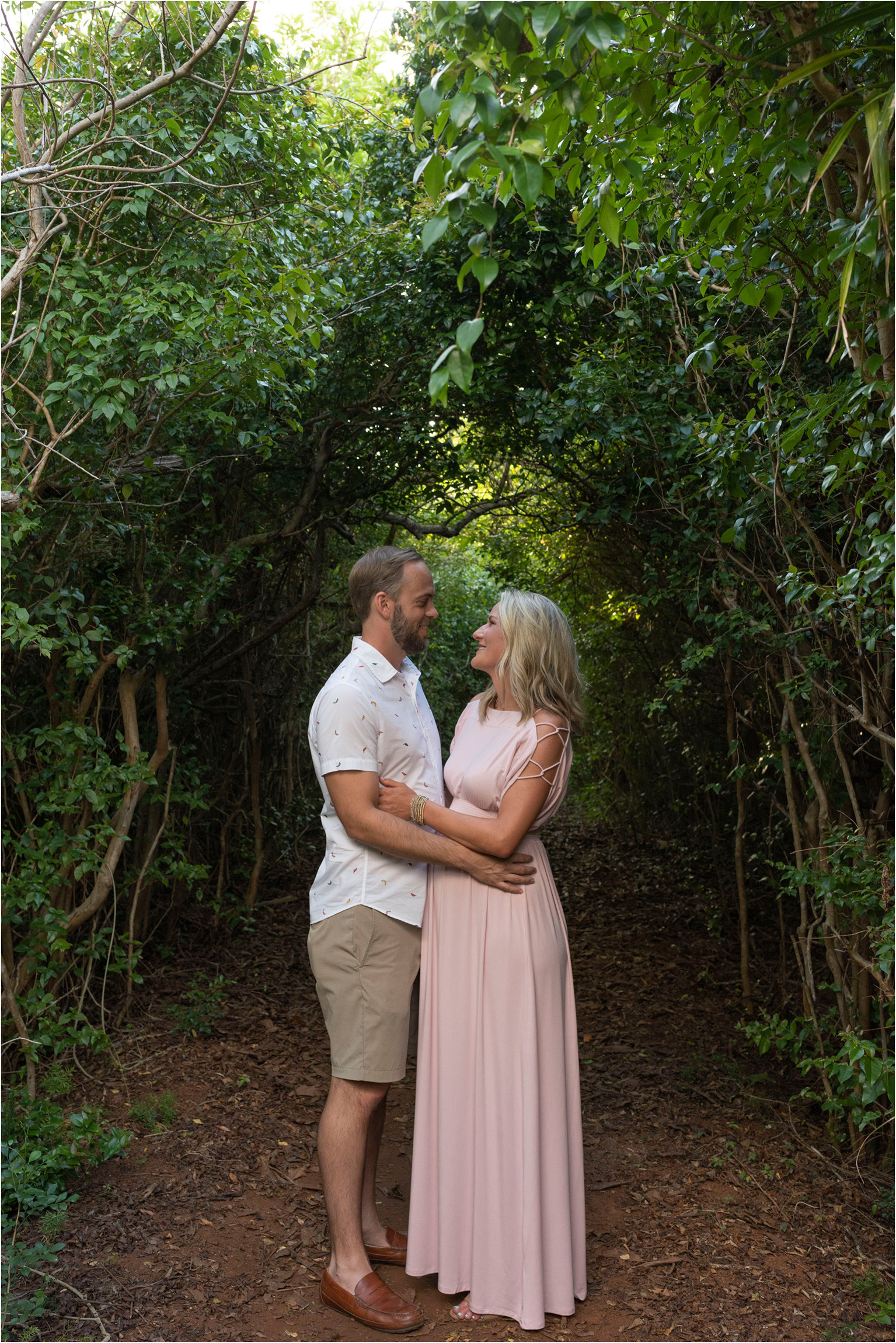 ©FianderFoto_Bermuda_Tom Moore's Jungle_Proposal Maternity Photographer_Erika_Andy_013.jpg