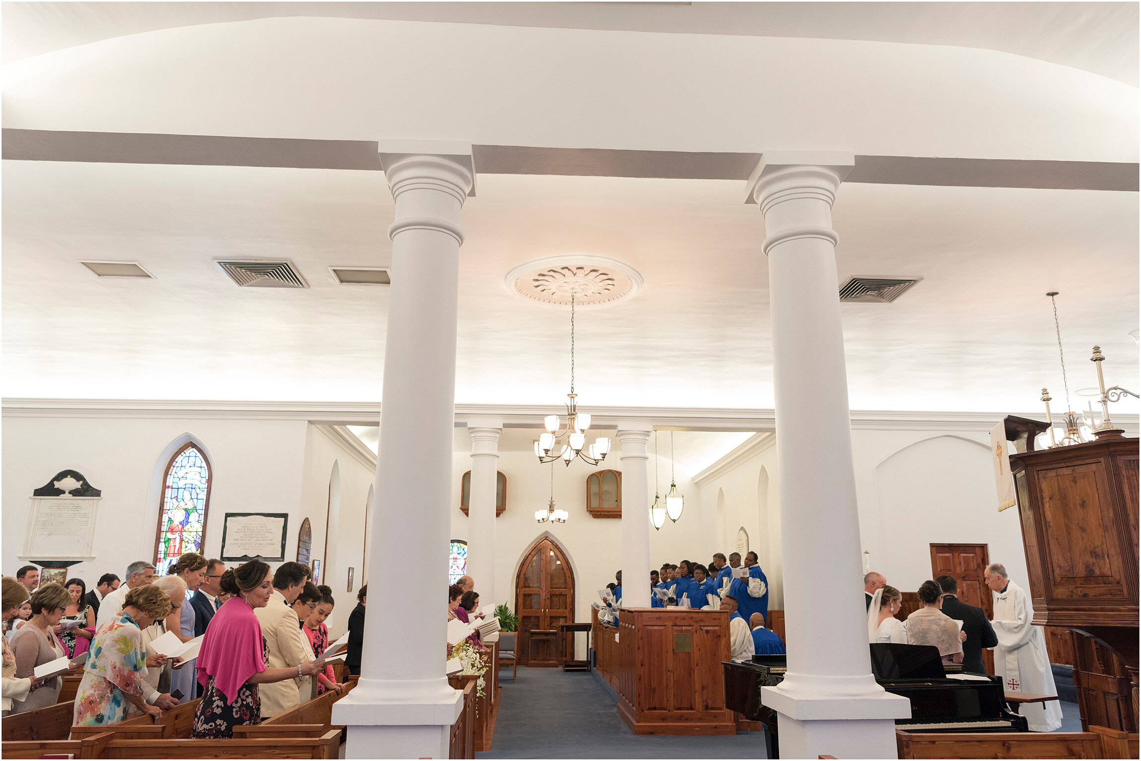 ©FianderFoto_Coral Beach Club_Bermuda_Wedding_CM_035.jpg