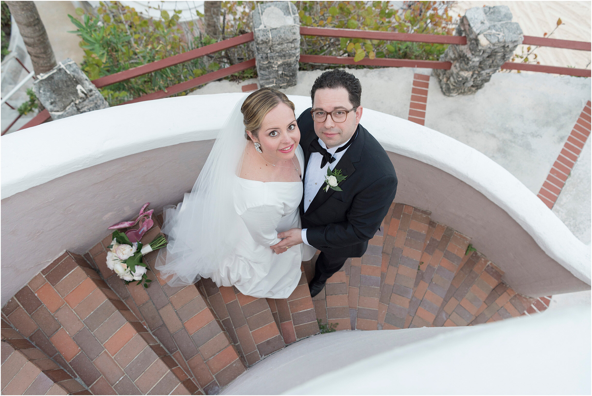 ©FianderFoto_Coral Beach Club_Bermuda_Wedding_CM_069.jpg