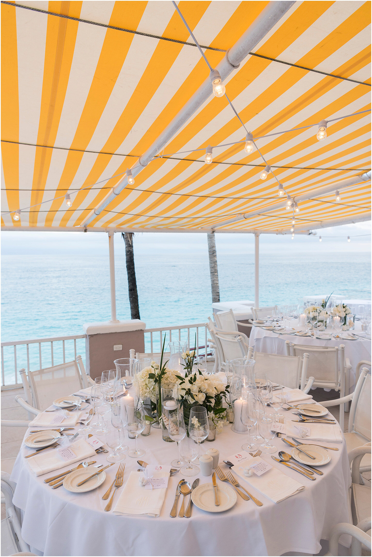 ©FianderFoto_Coral Beach Club_Bermuda_Wedding_CM_078.jpg