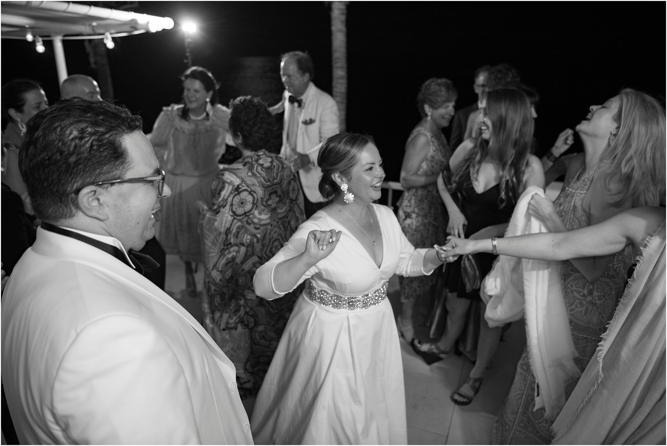 ©FianderFoto_Coral Beach Club_Bermuda_Wedding_CM_095.jpg