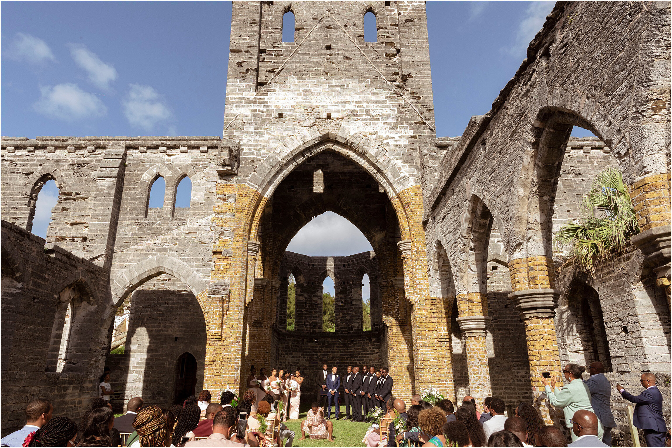 ©FianderFoto_Bermuda_Unfinished Church Wedding Photographer_8.jpg