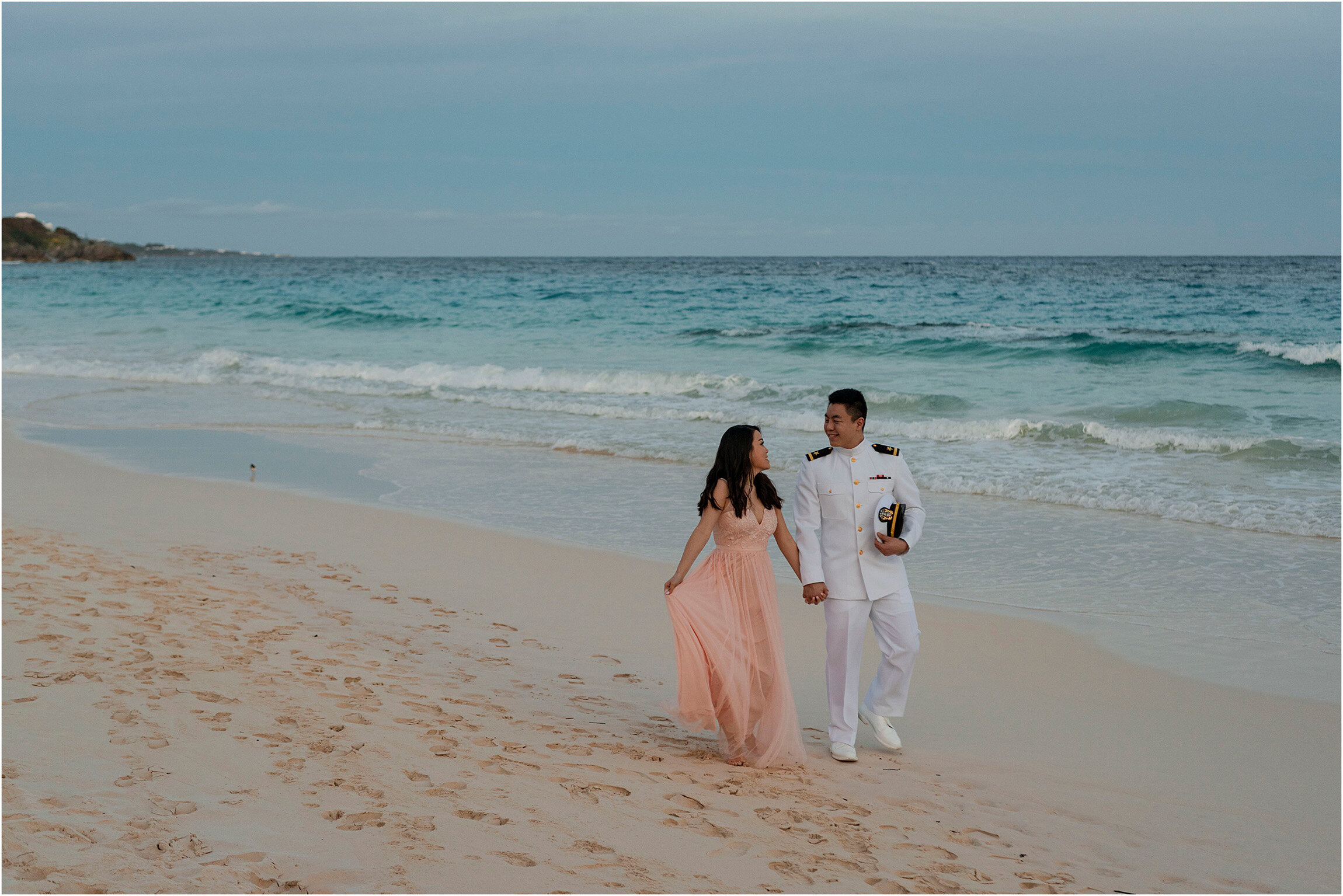 ©FianderFoto_Bermuda Engagement Photos_Hamilton Princess_049.jpg