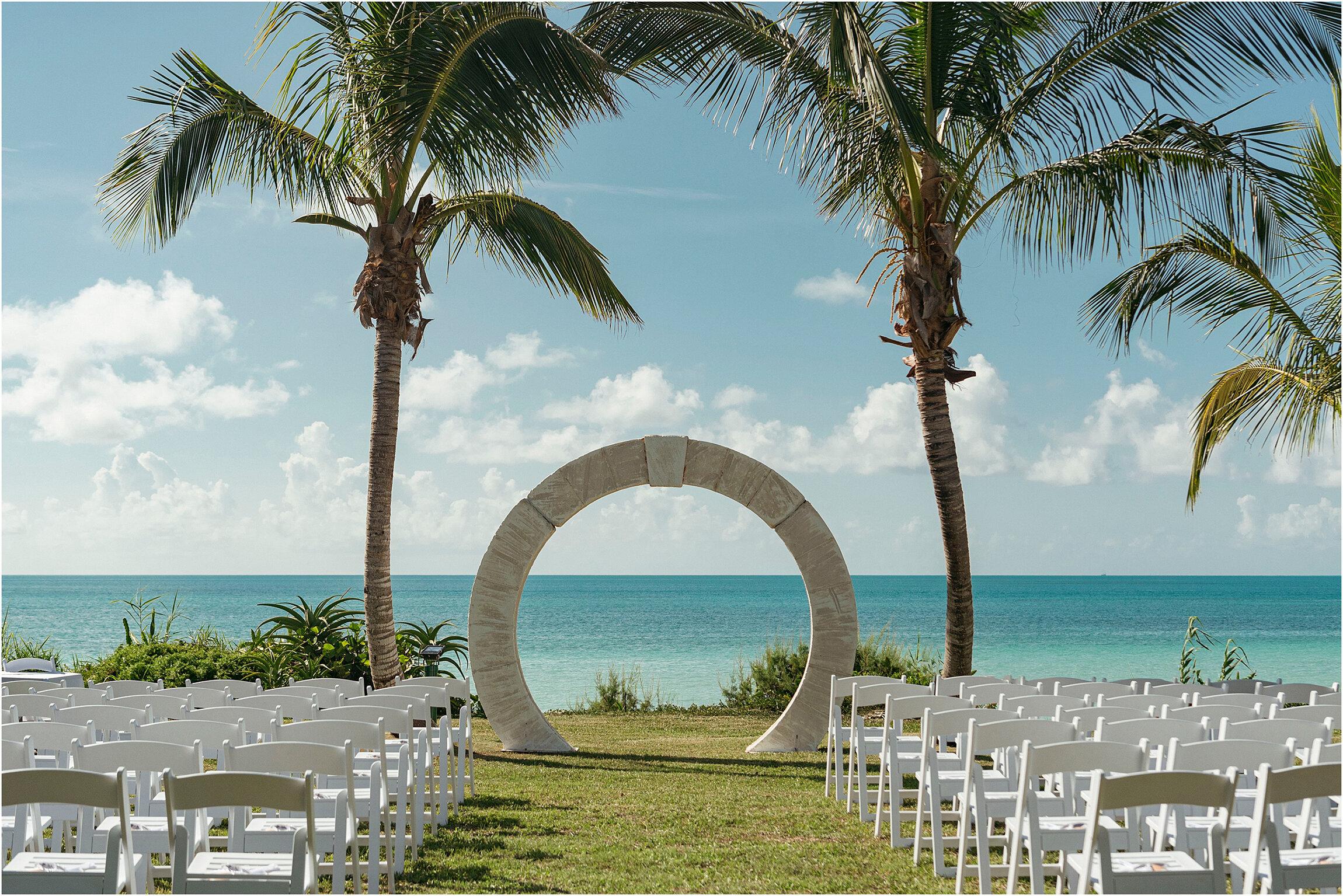 ©FianderFoto_Bermuda Wedding_Cambridge Beaches_029.jpg